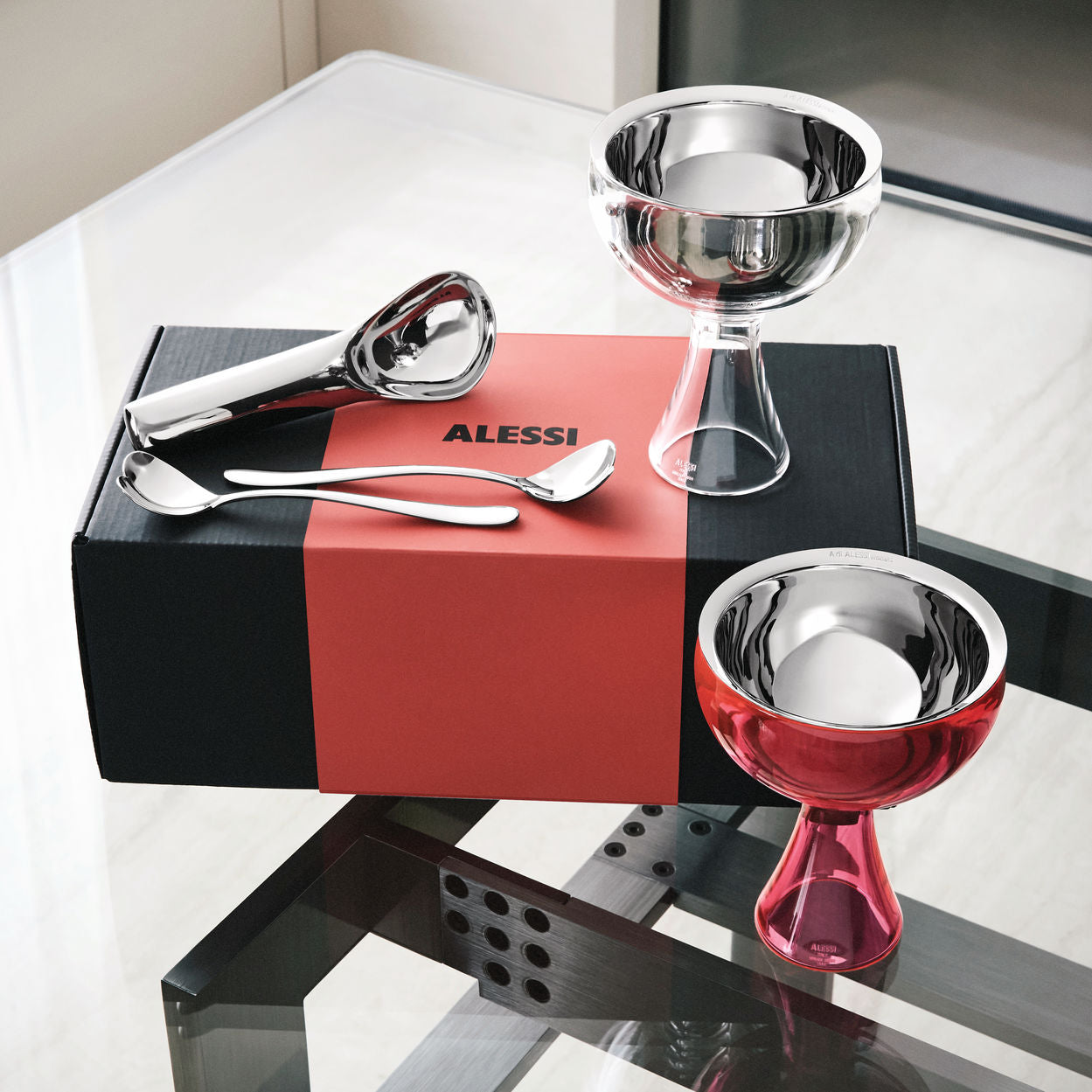 ALESSI & ICE CREAM Ice Cream Set in Pink and Silver