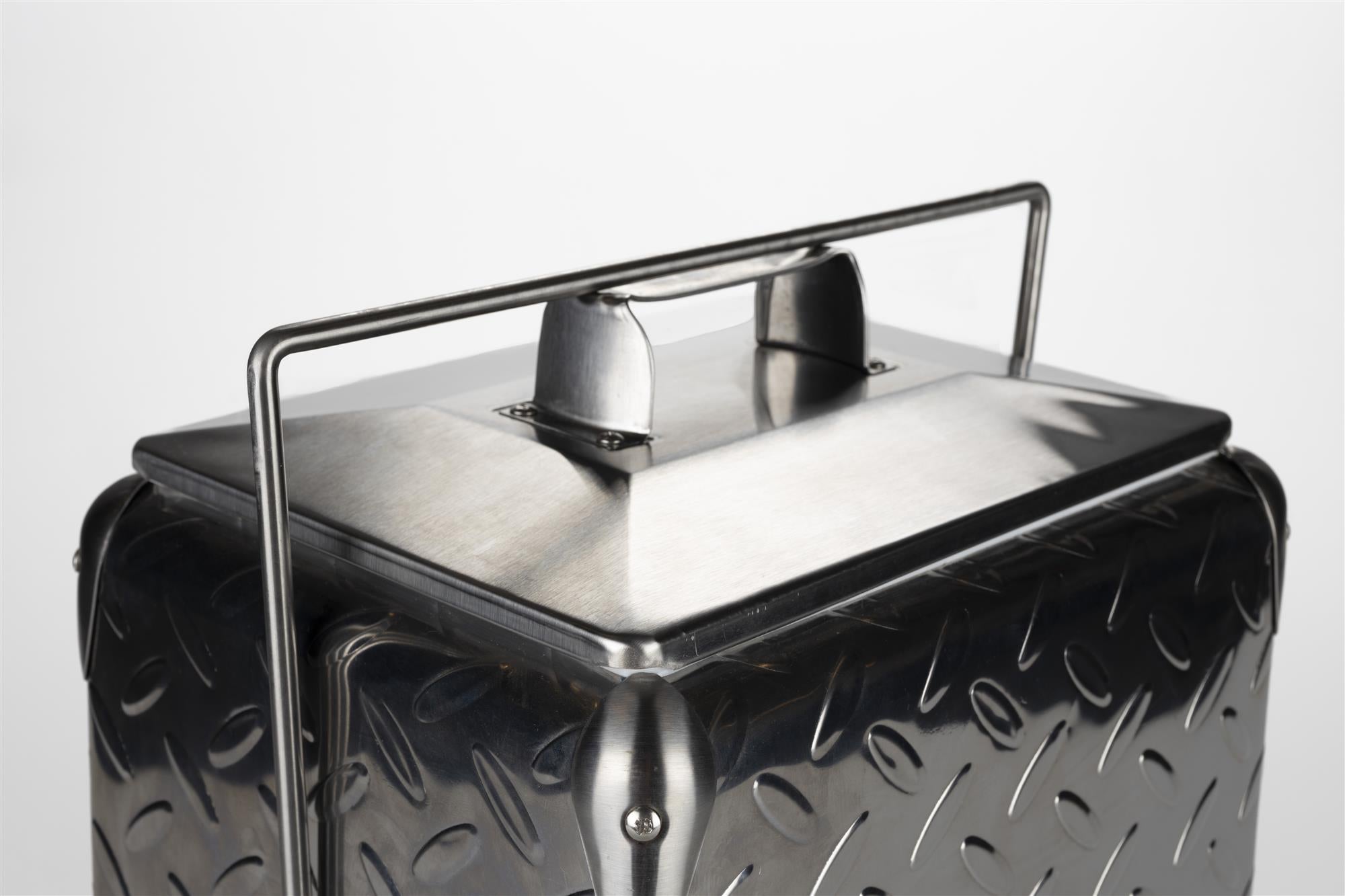 Portable fridge be heavy steel