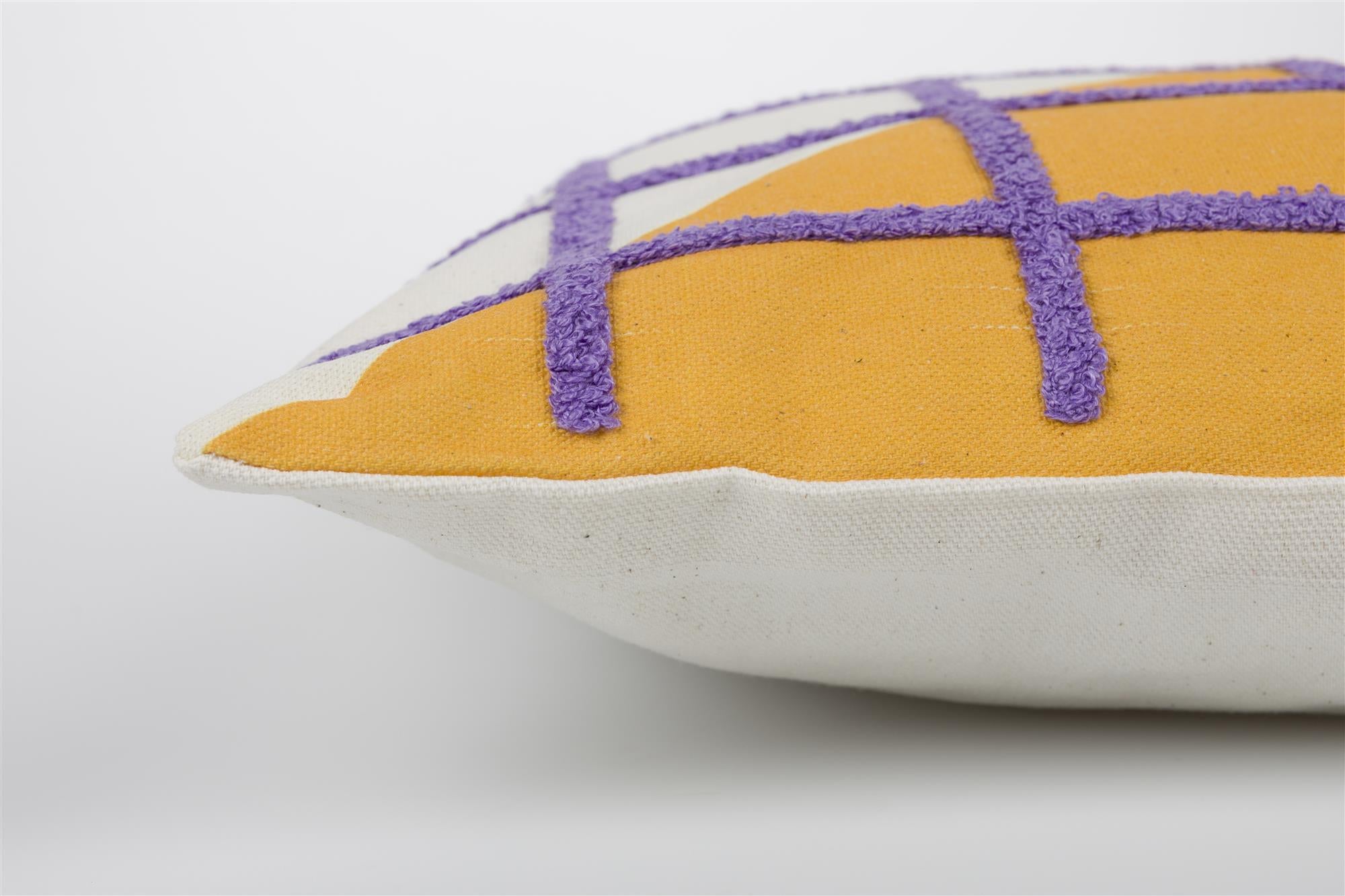 SOTA kussen oranje met paarse ruit