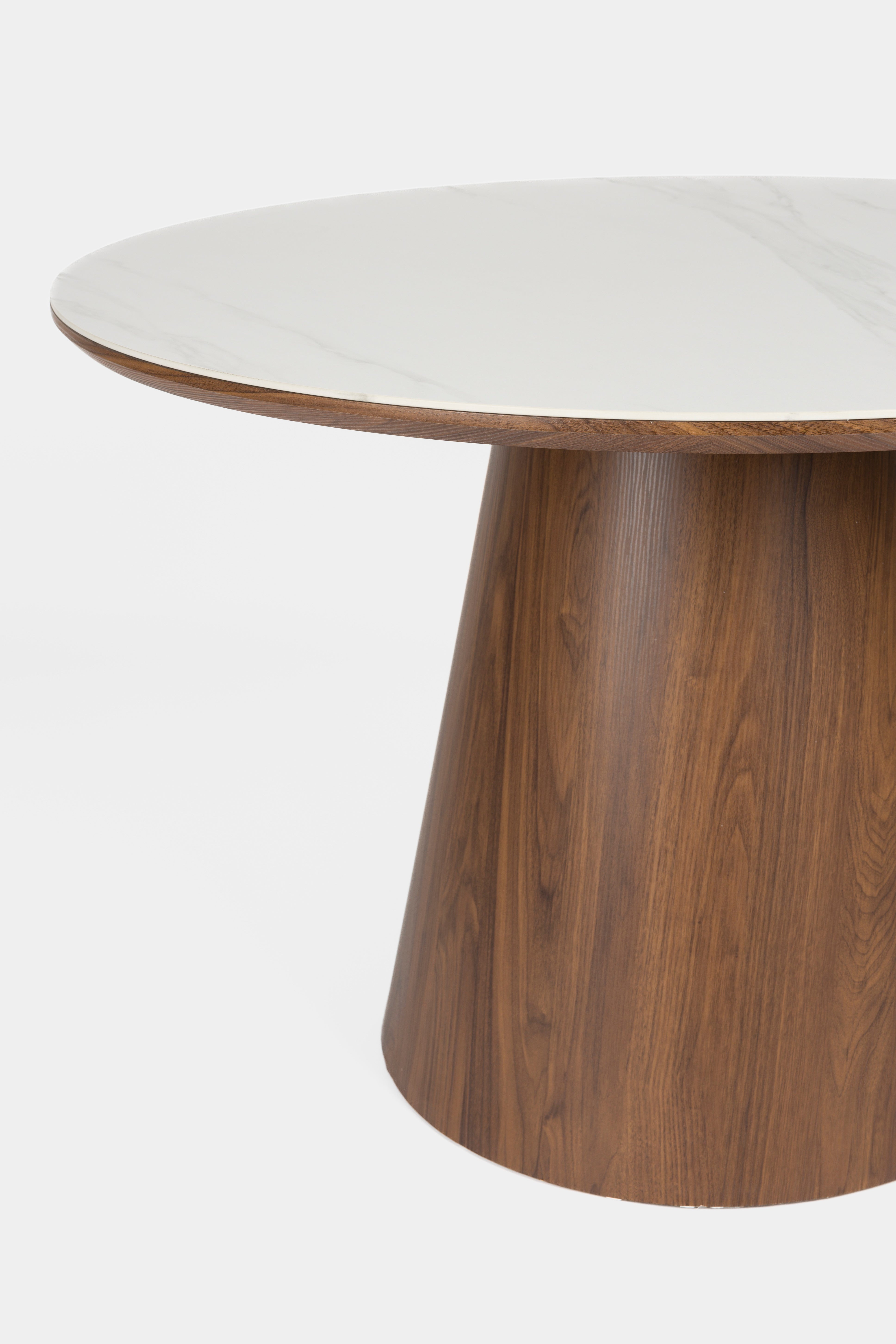 ALMIRA round table walnut veneer