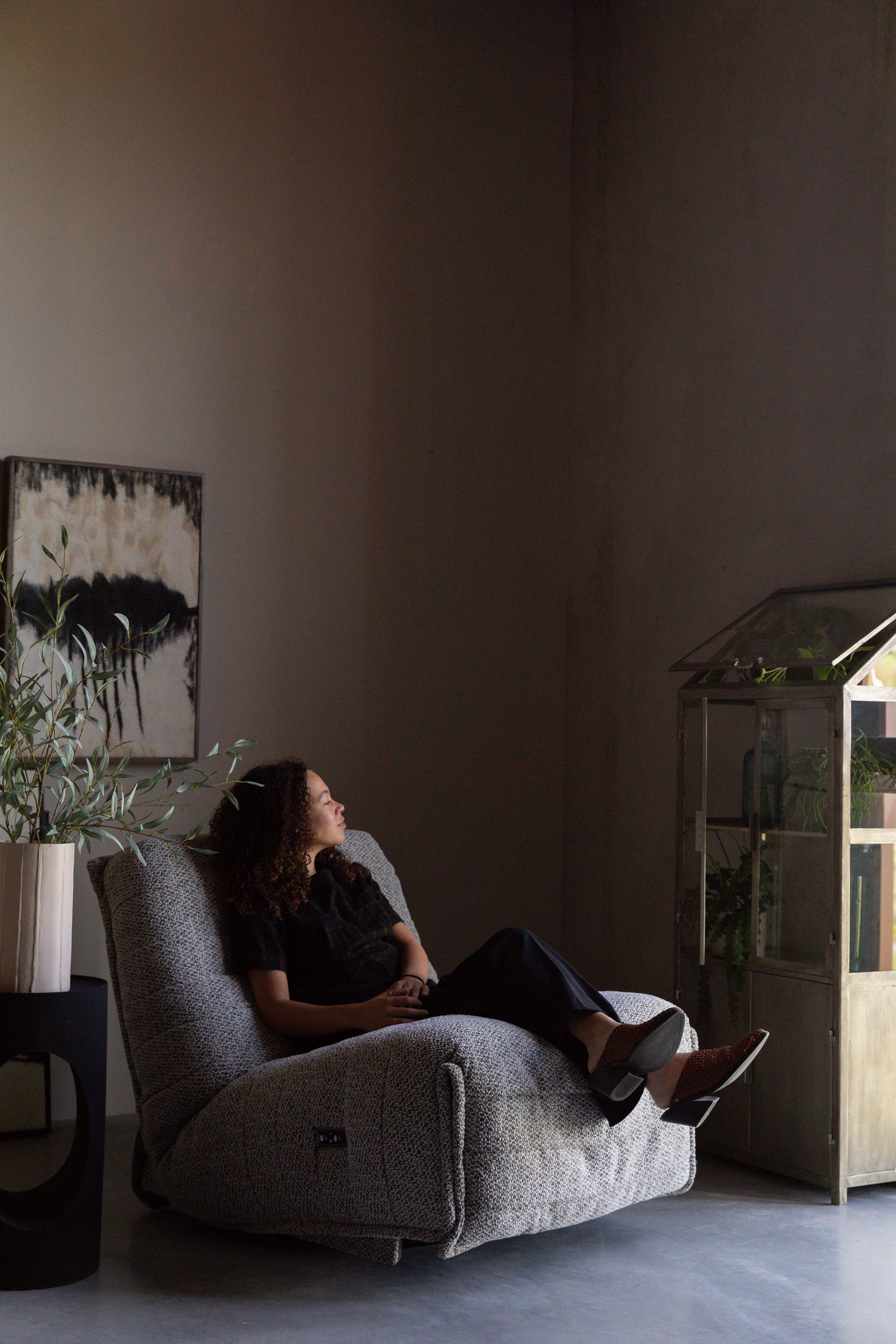 Industrielle Vitrine MONVISO antikgold