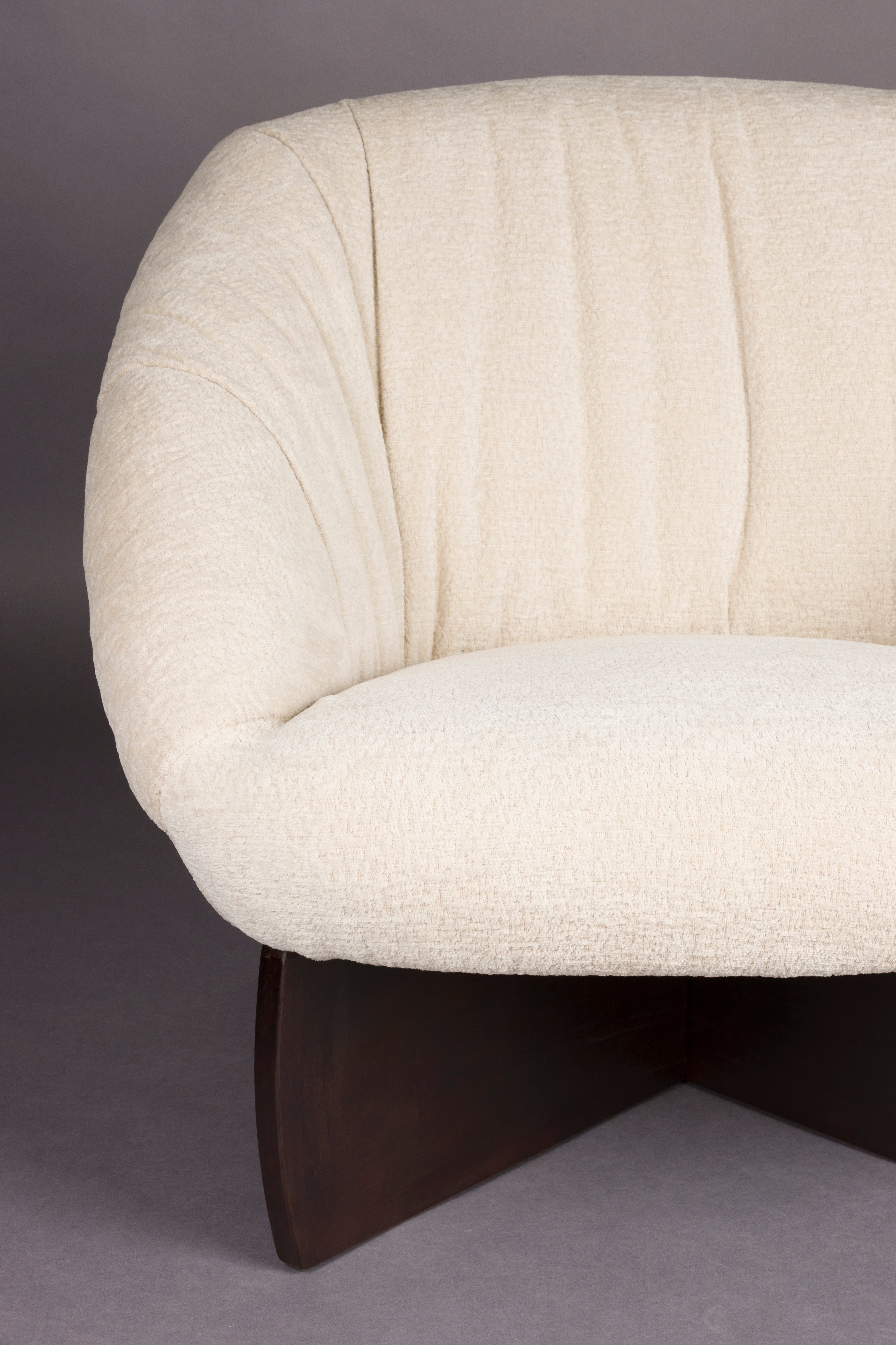 Beige EMILIUS fauteuil met houten basis