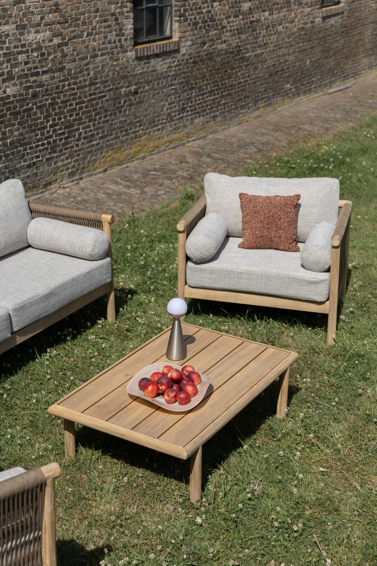 Grijze OASIS tuinmeubelset met acaciahout