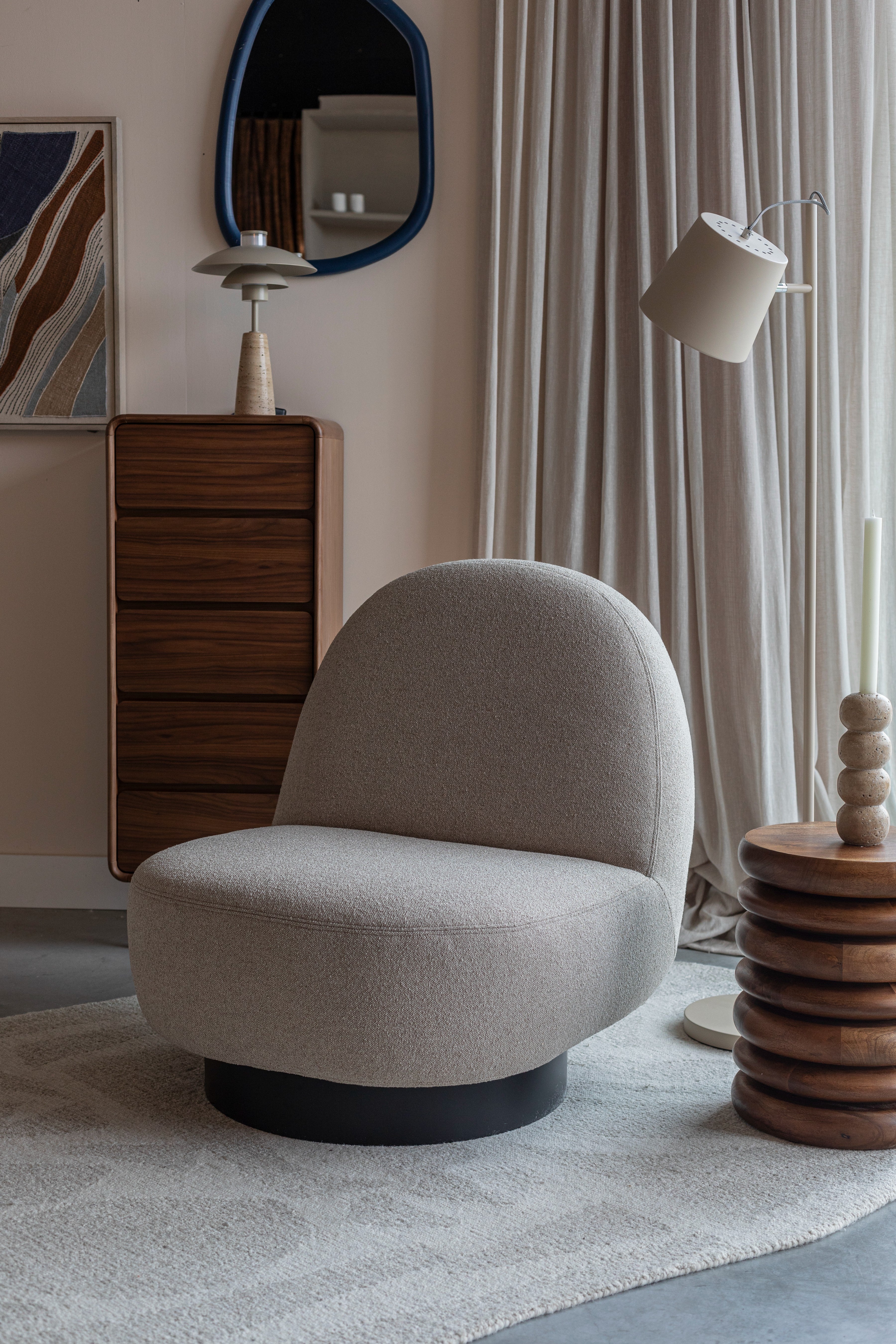 Eden fauteuil cappuccino met zwarte basis