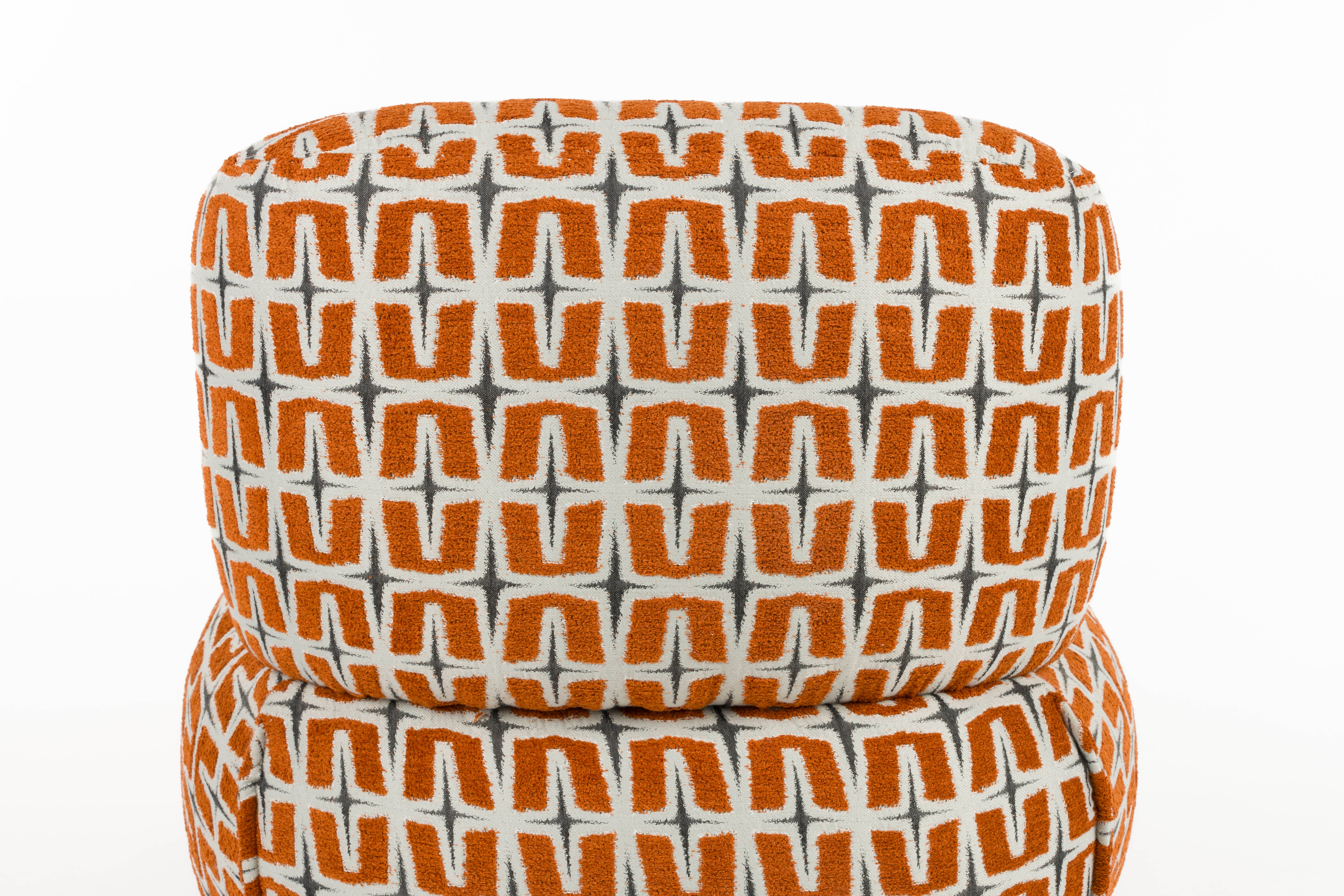 Oranje RITZ fauteuil met geometrisch patroon