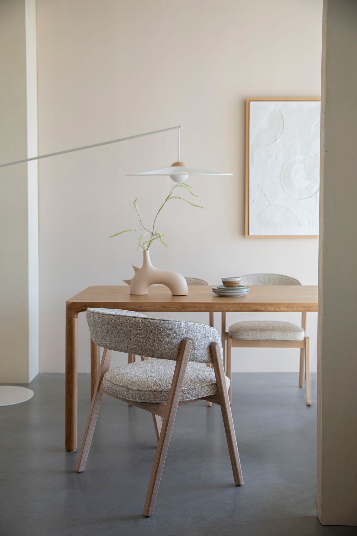 Fauteuil met armleuningen BRIGHT bruin gemêleerd met eiken basis