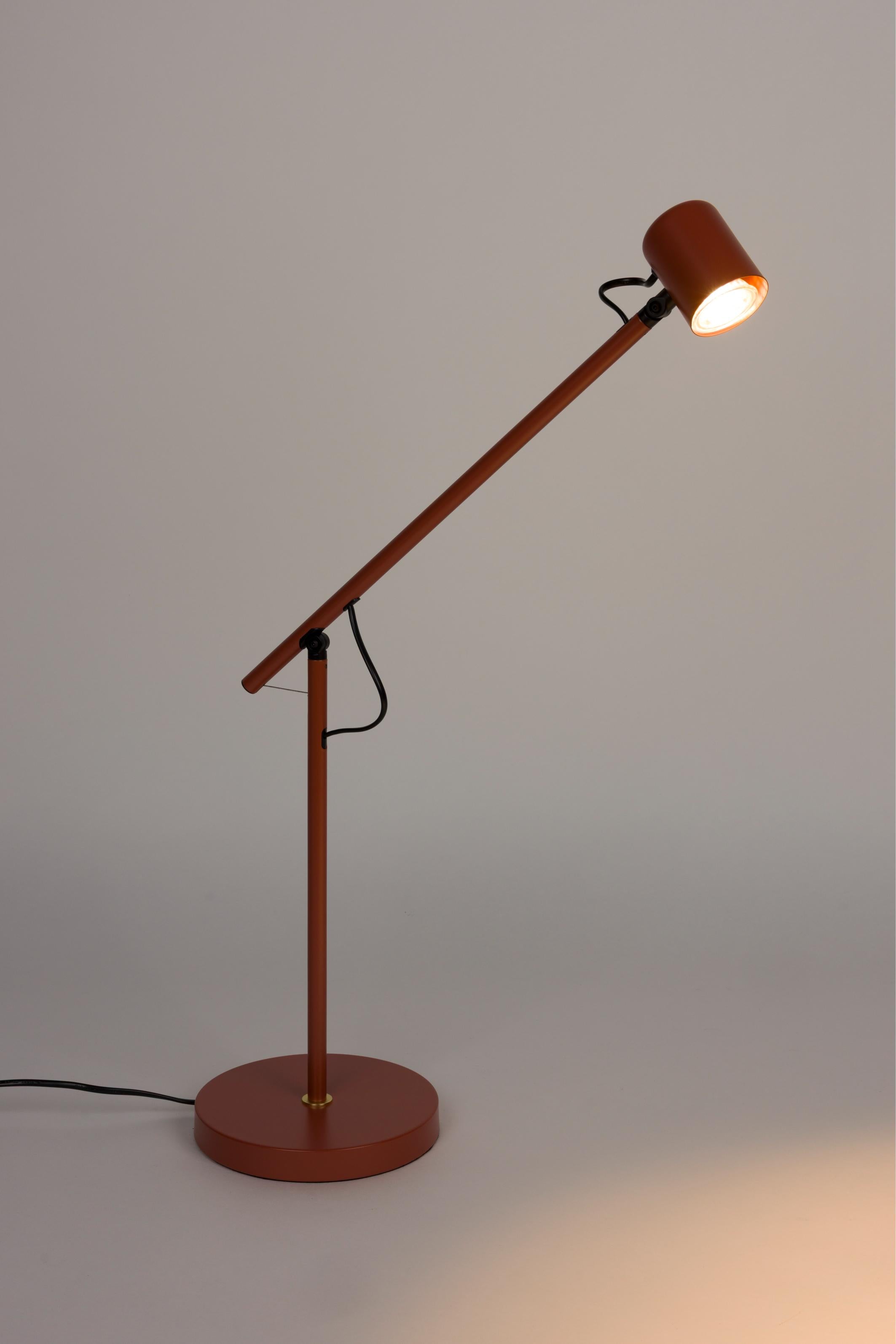 AERO red table lamp
