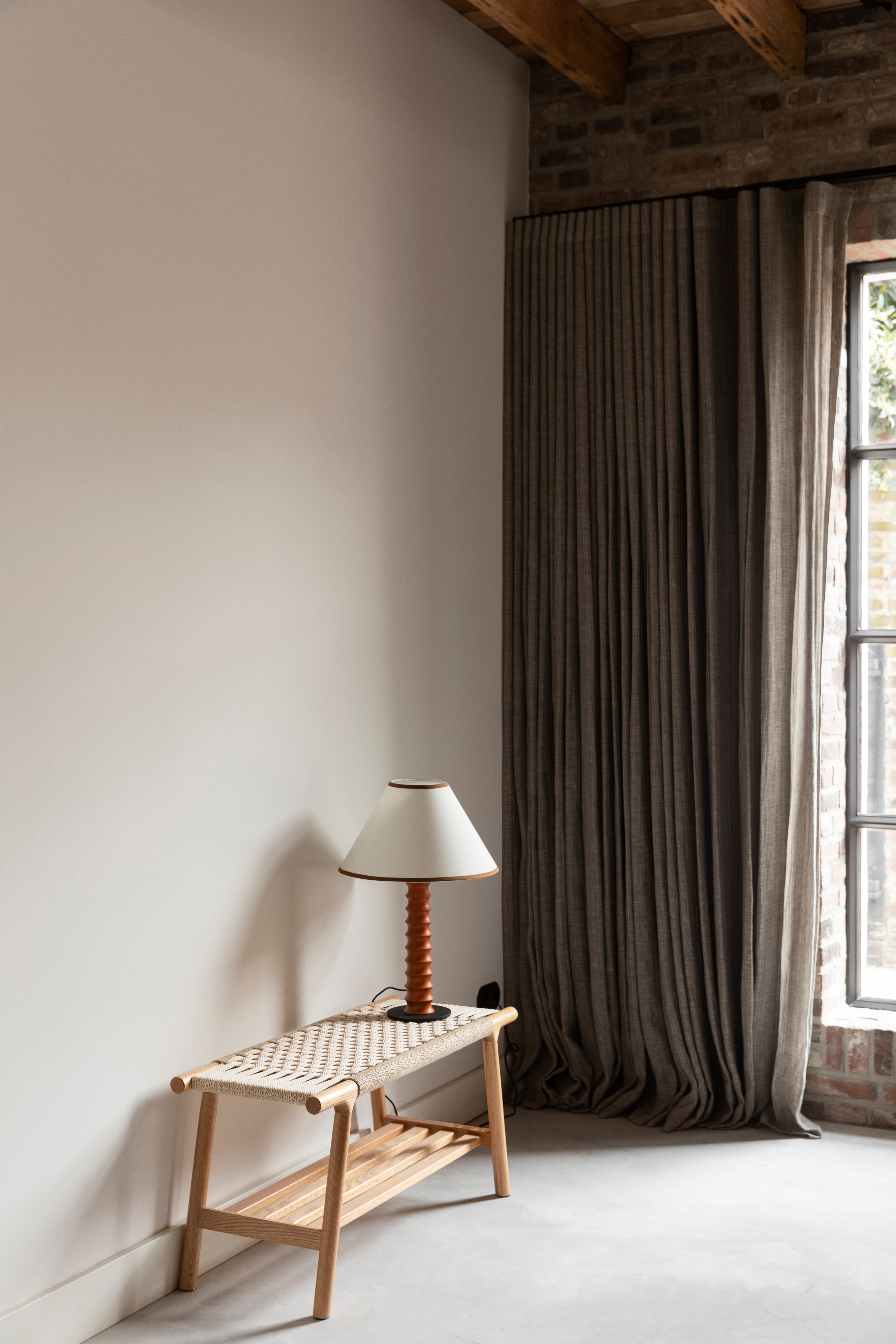 Bank KINTARO aus Eichenholz