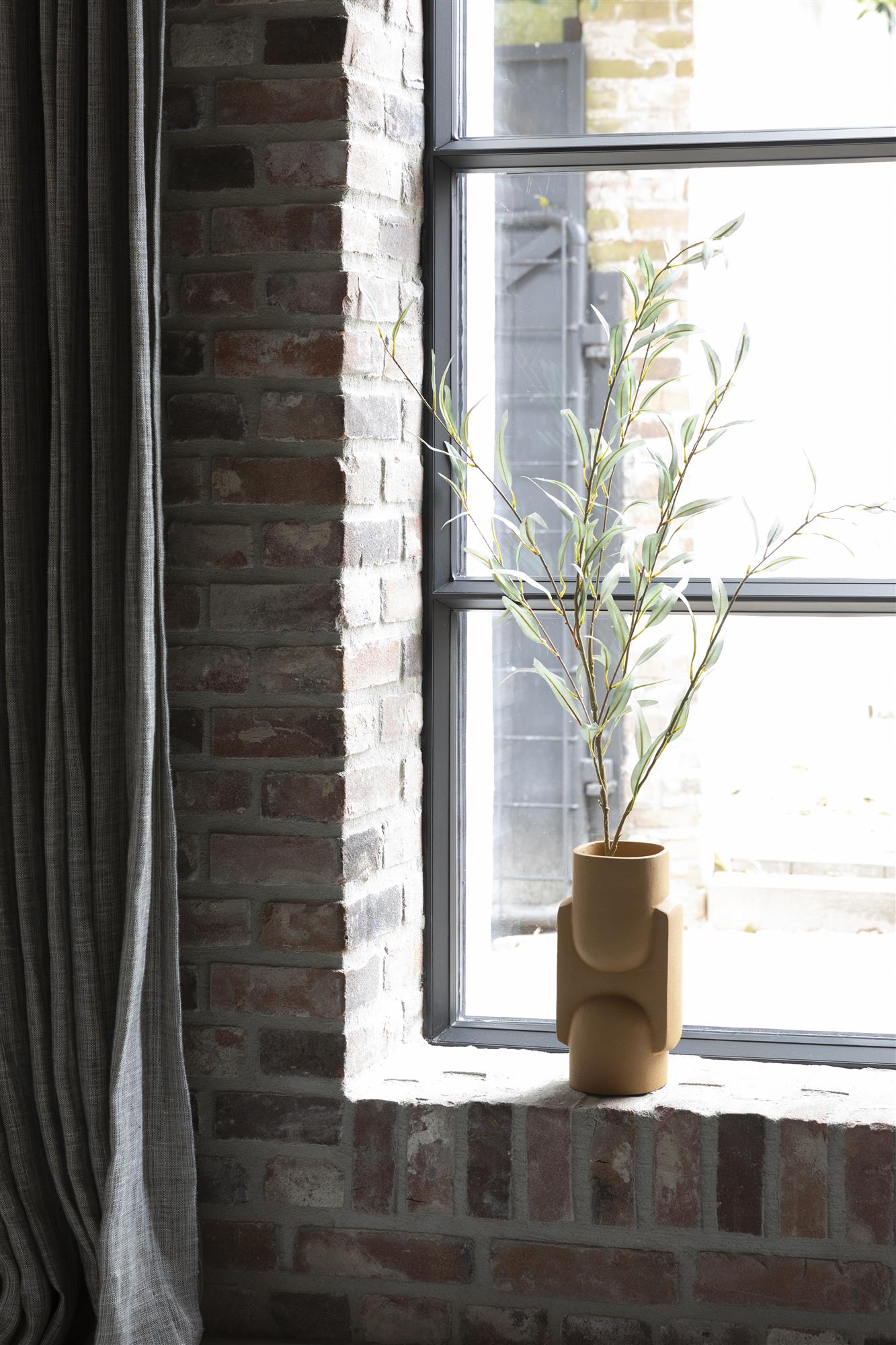 Vaas SANTOS mosterdgeel