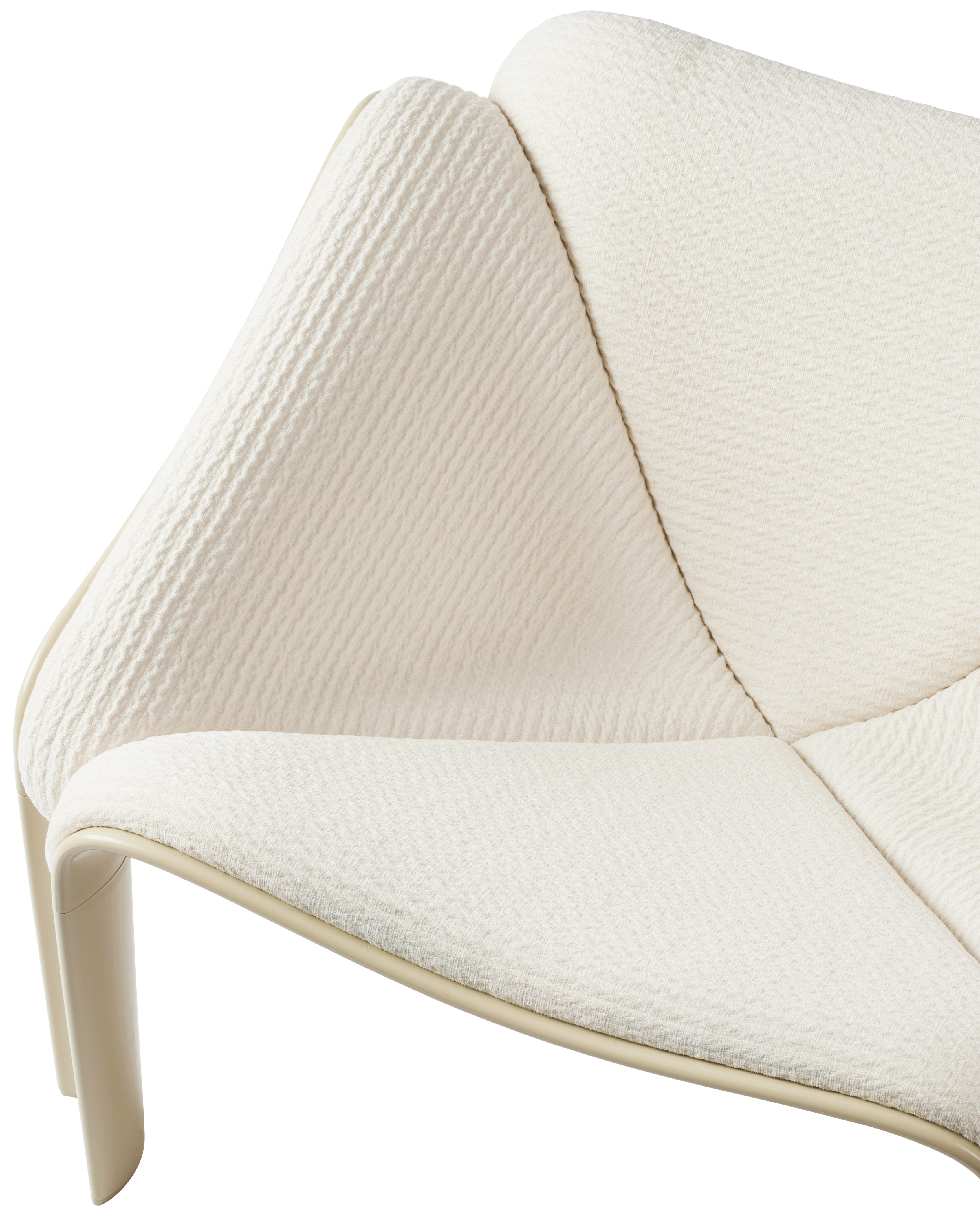 Witte F300 fauteuil met een crèmekleurige basis