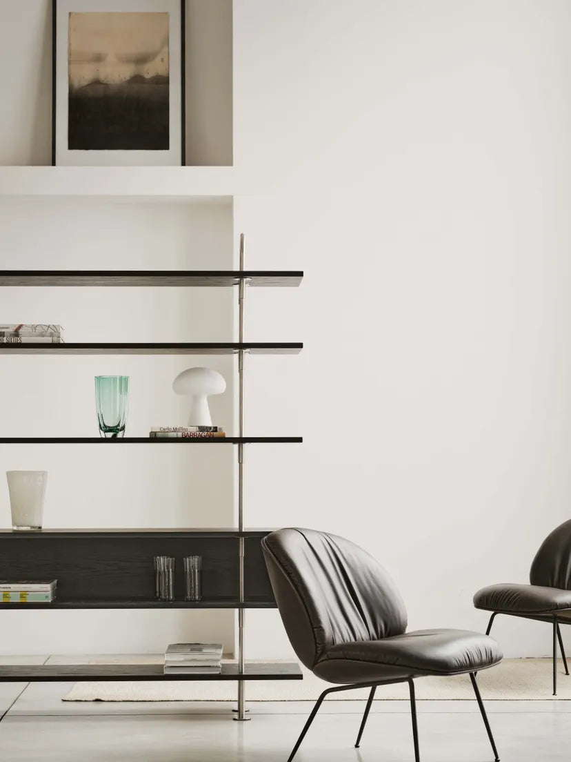 BEETLE SOFT fauteuil gestoffeerd met zwarte basis