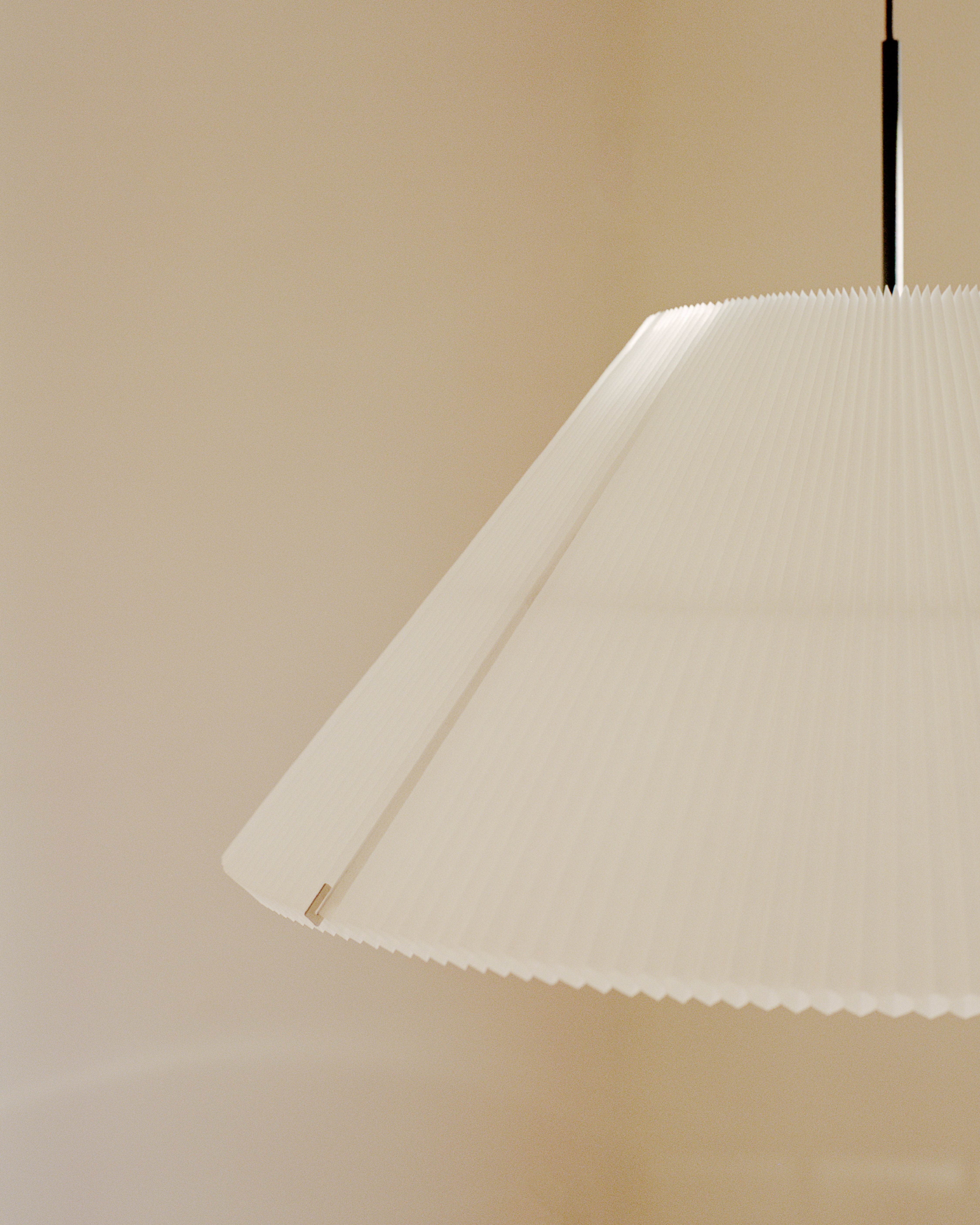 Lampa wisząca NEBRA biały – styl nowoczesny