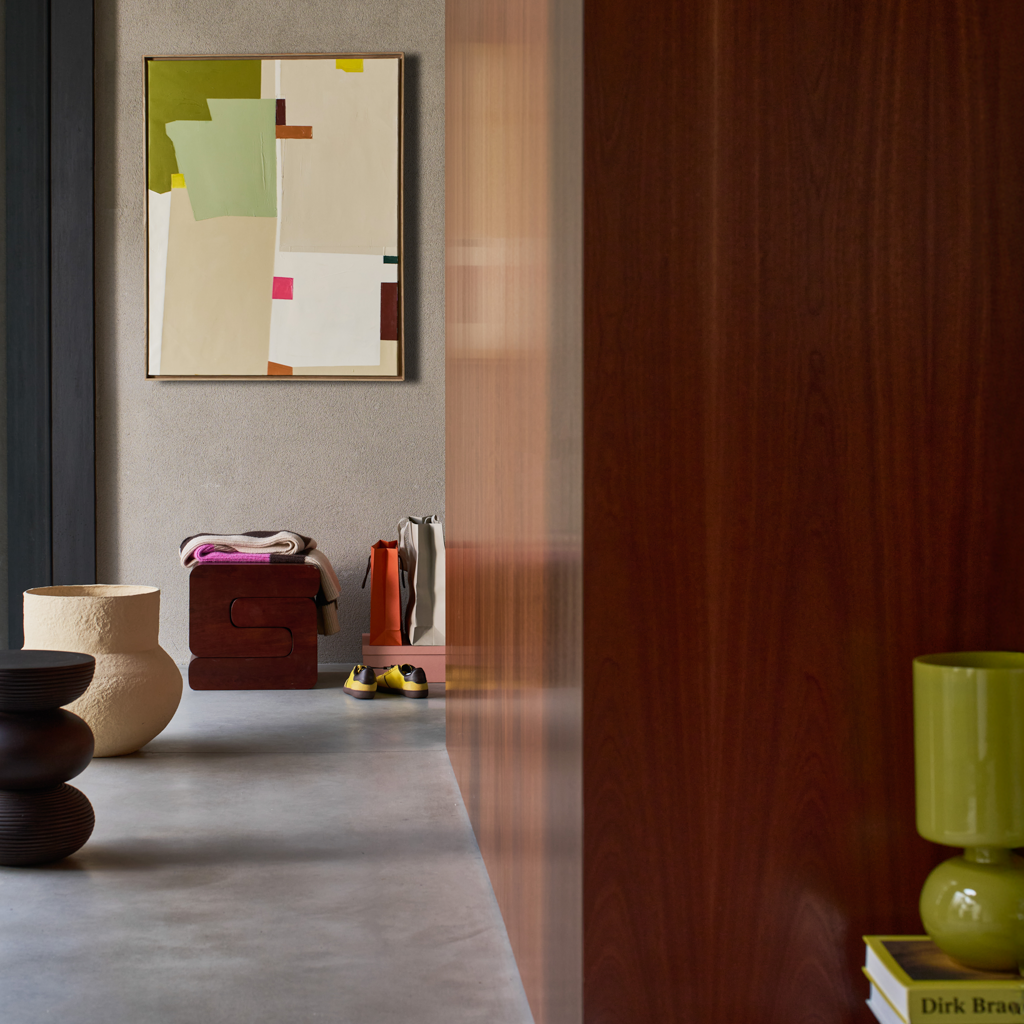 LUGN zijtafel van donkerbruin mango-hout