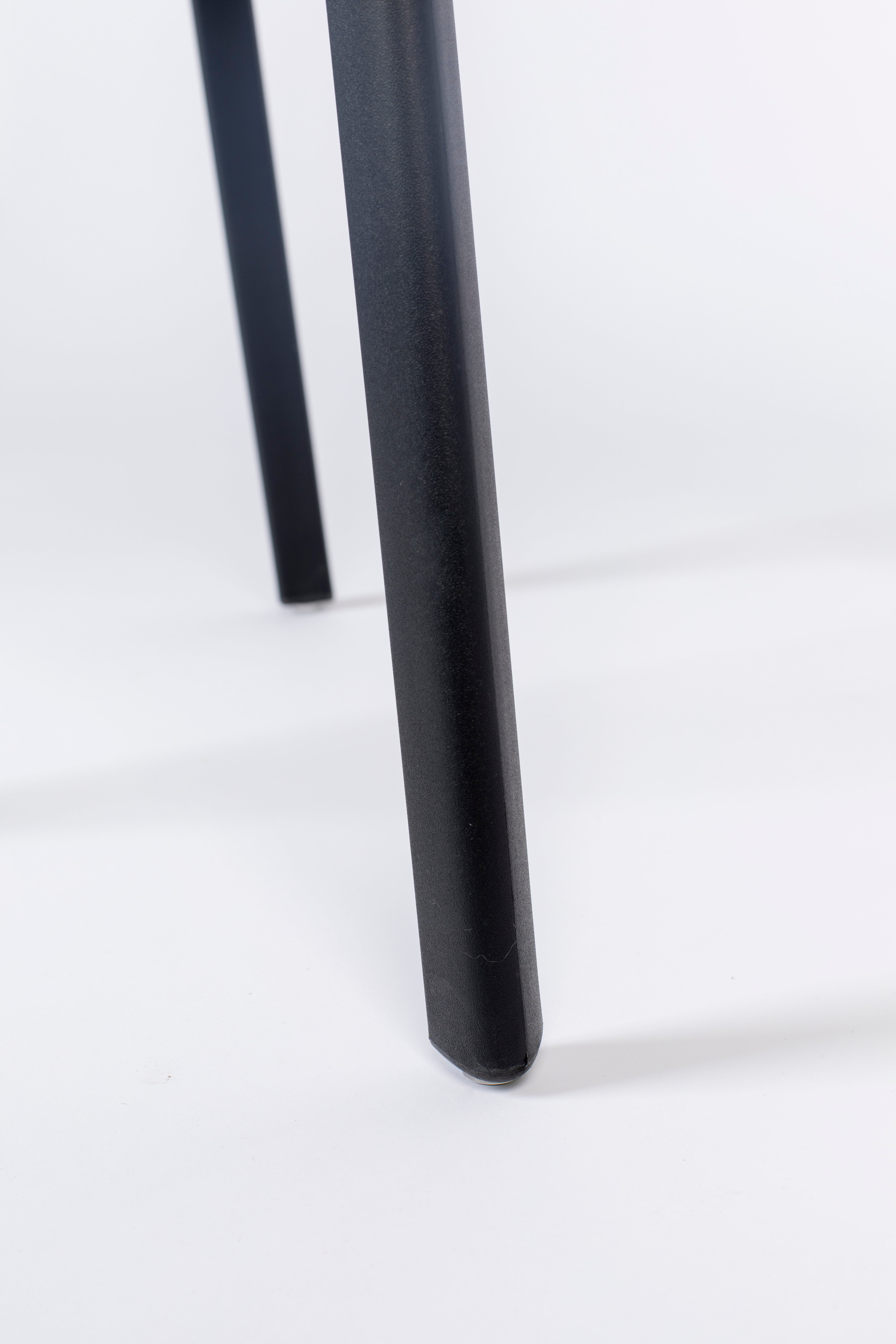 Schwarzer Clive -Stuhl