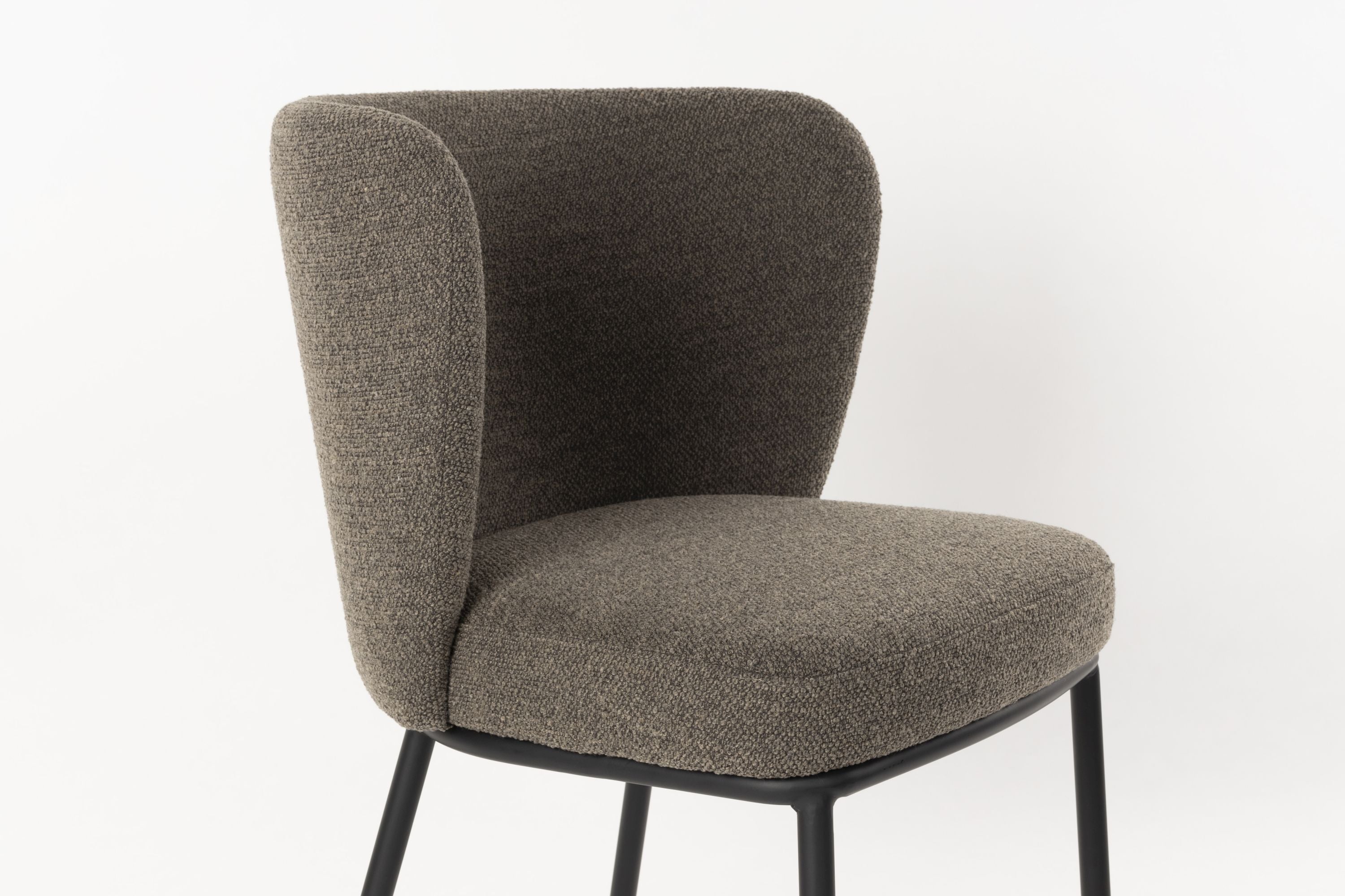 Stoel GUUS bruin met zwarte basis