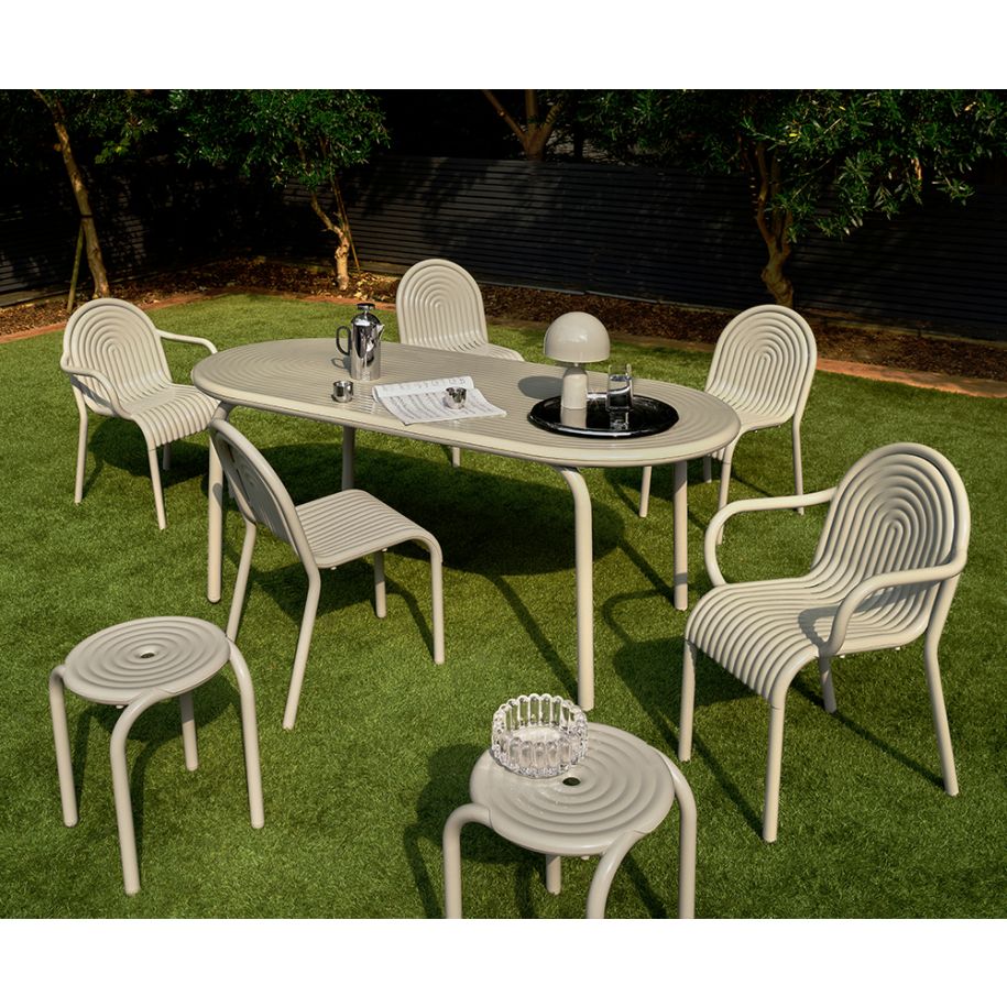 Gartenstuhl GROOVE gebrochenes Weiß