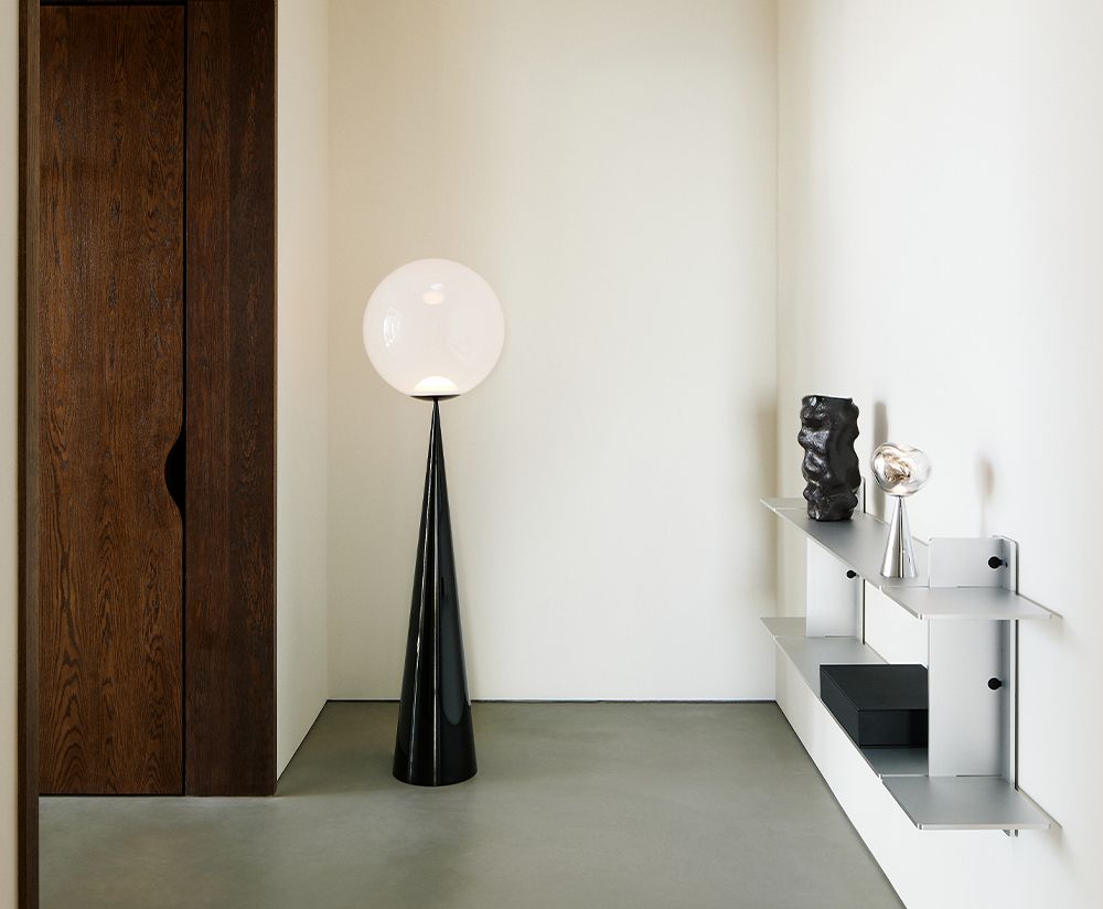 Vloerlamp GLOBE FAT opaal