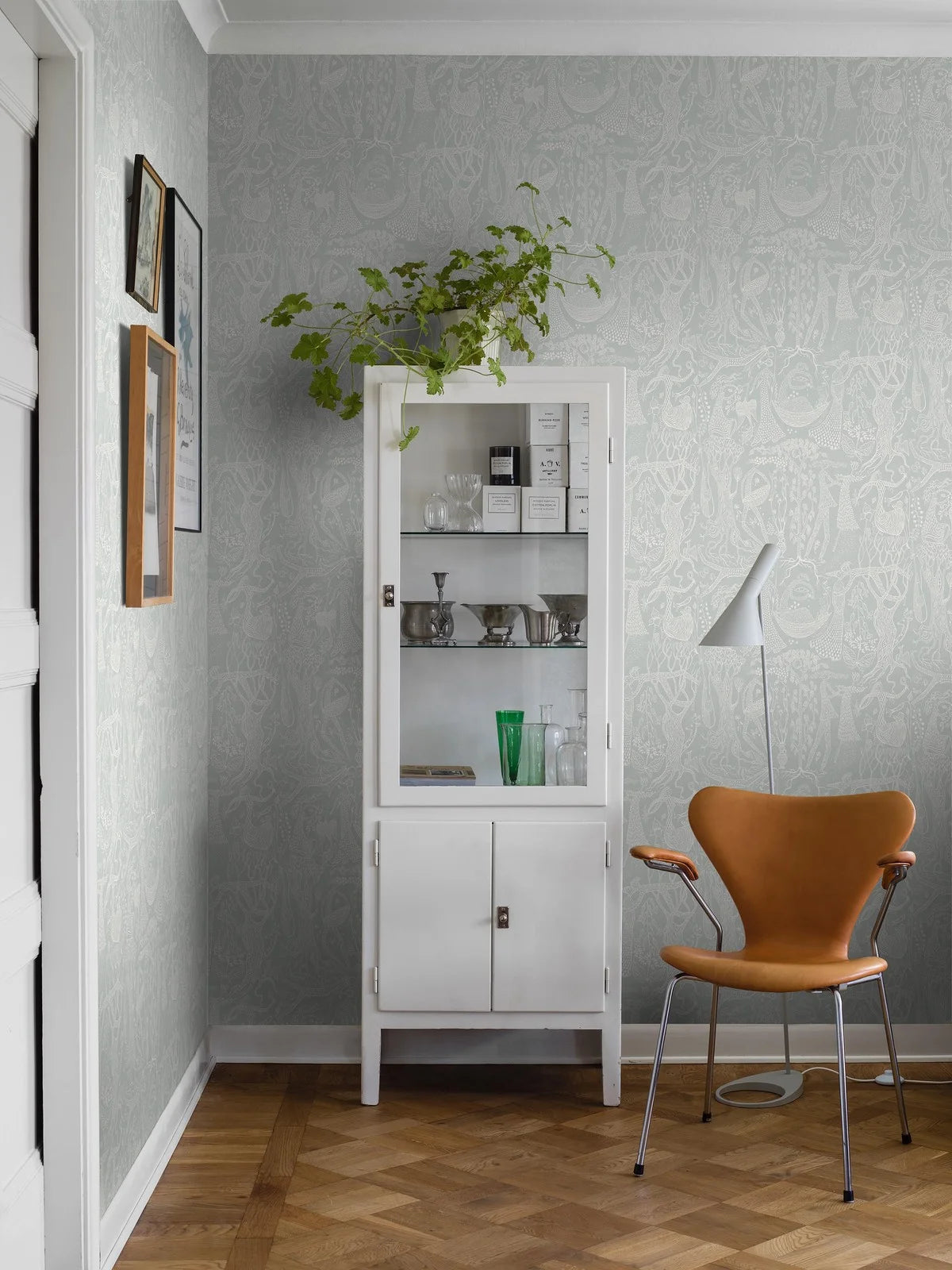 Ethnic Pattern Wallpaper POEME D'AMOUR Sage Green