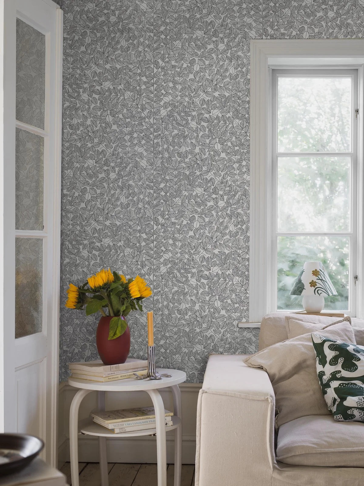 Behang met plantmotief bladeren ROMANS grijs