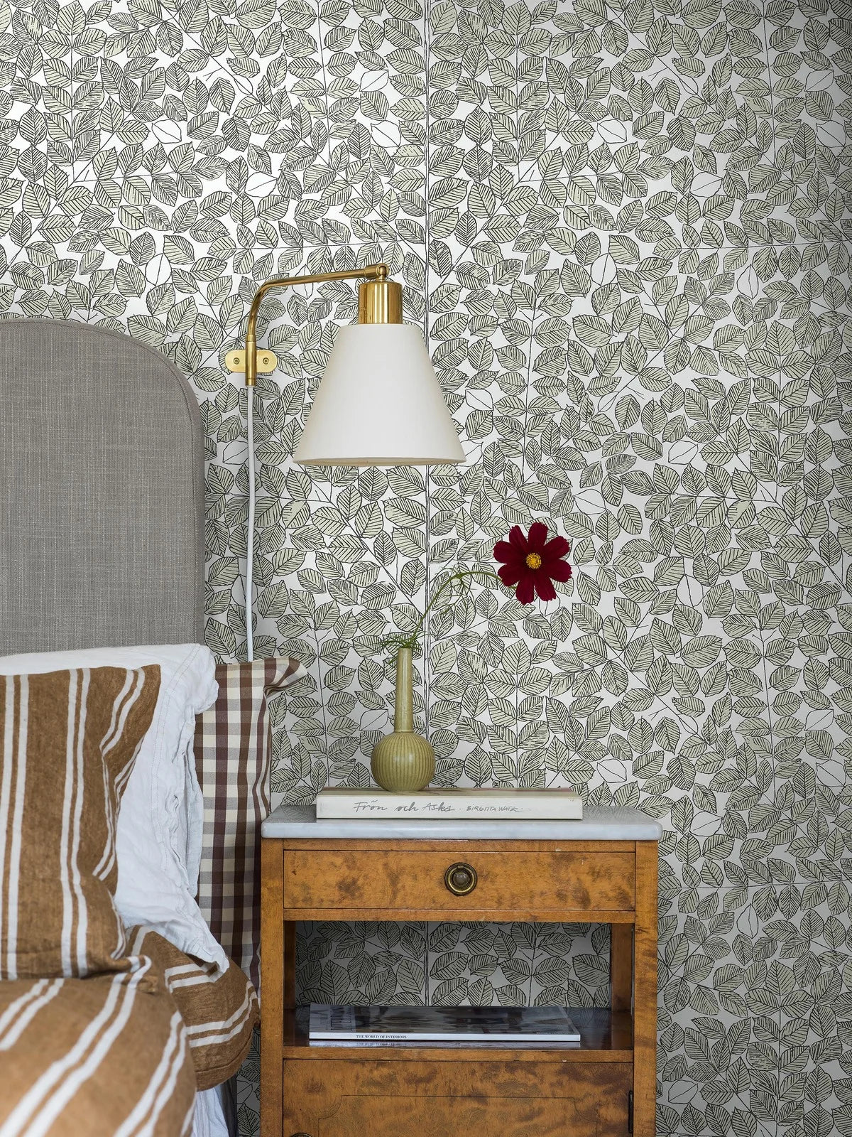 Behang met plantmotief bladeren ROMANS groen