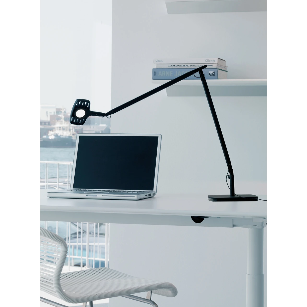 OTTO WATT black desk lamp