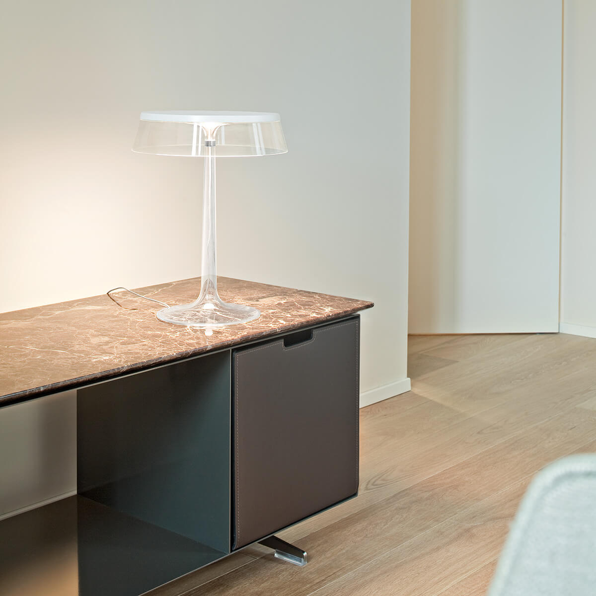 Tafellamp BON JOUR mat chroom met transparante kap