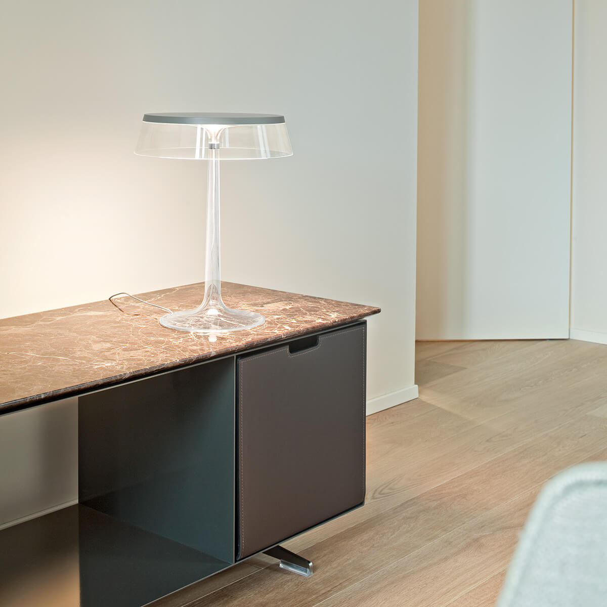 Tafellamp BON JOUR mat chroom met transparante kap