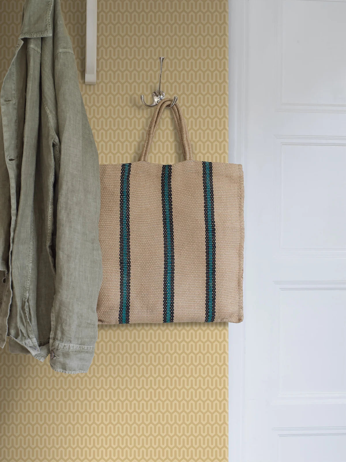 Vliesbehang van papier met geometrisch patroon YPSILON geel