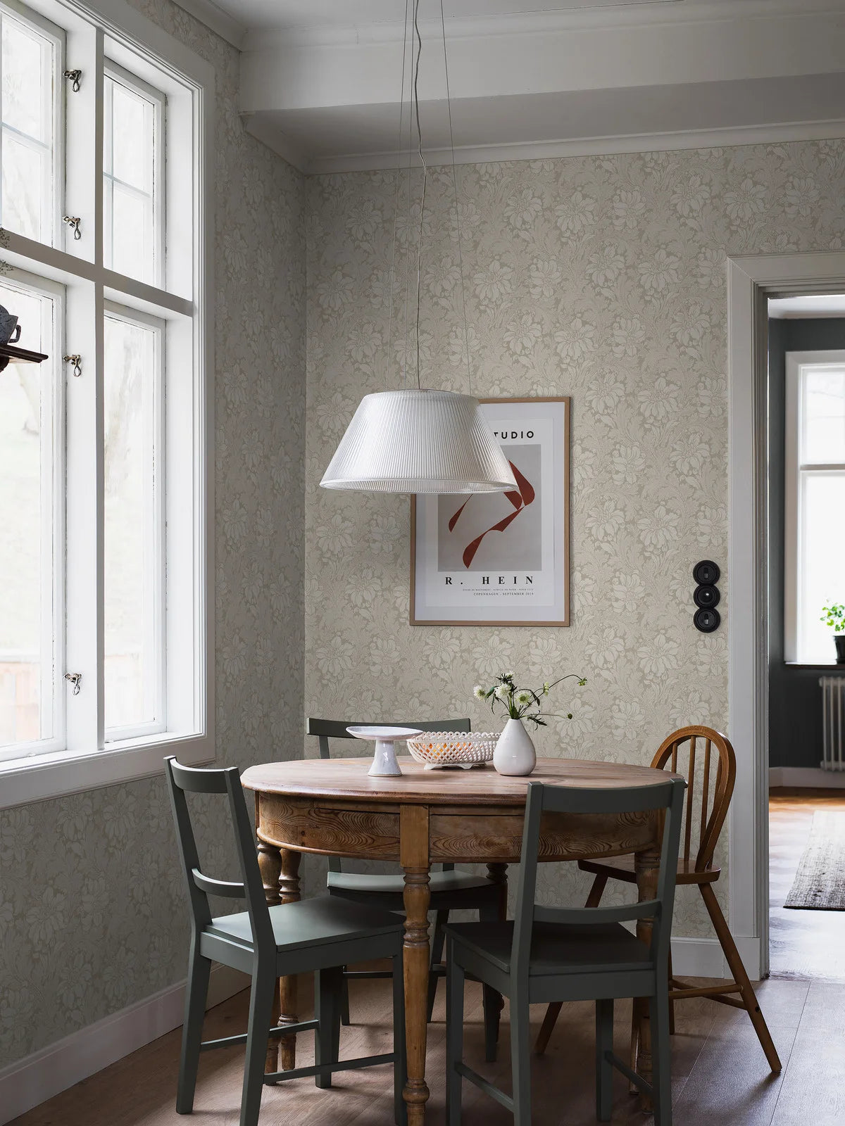 Vlies-Tapete mit Pflanzenmuster ACANTHUS beige