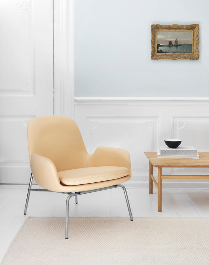 Fotel tapicerowany ERA LOW czarna podstawa – styl nowoczesny