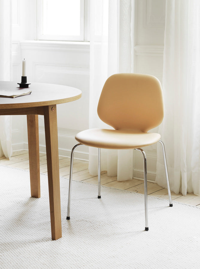 Polsterer Stuhl mein Eichenfurnier mit einer Chrombasis