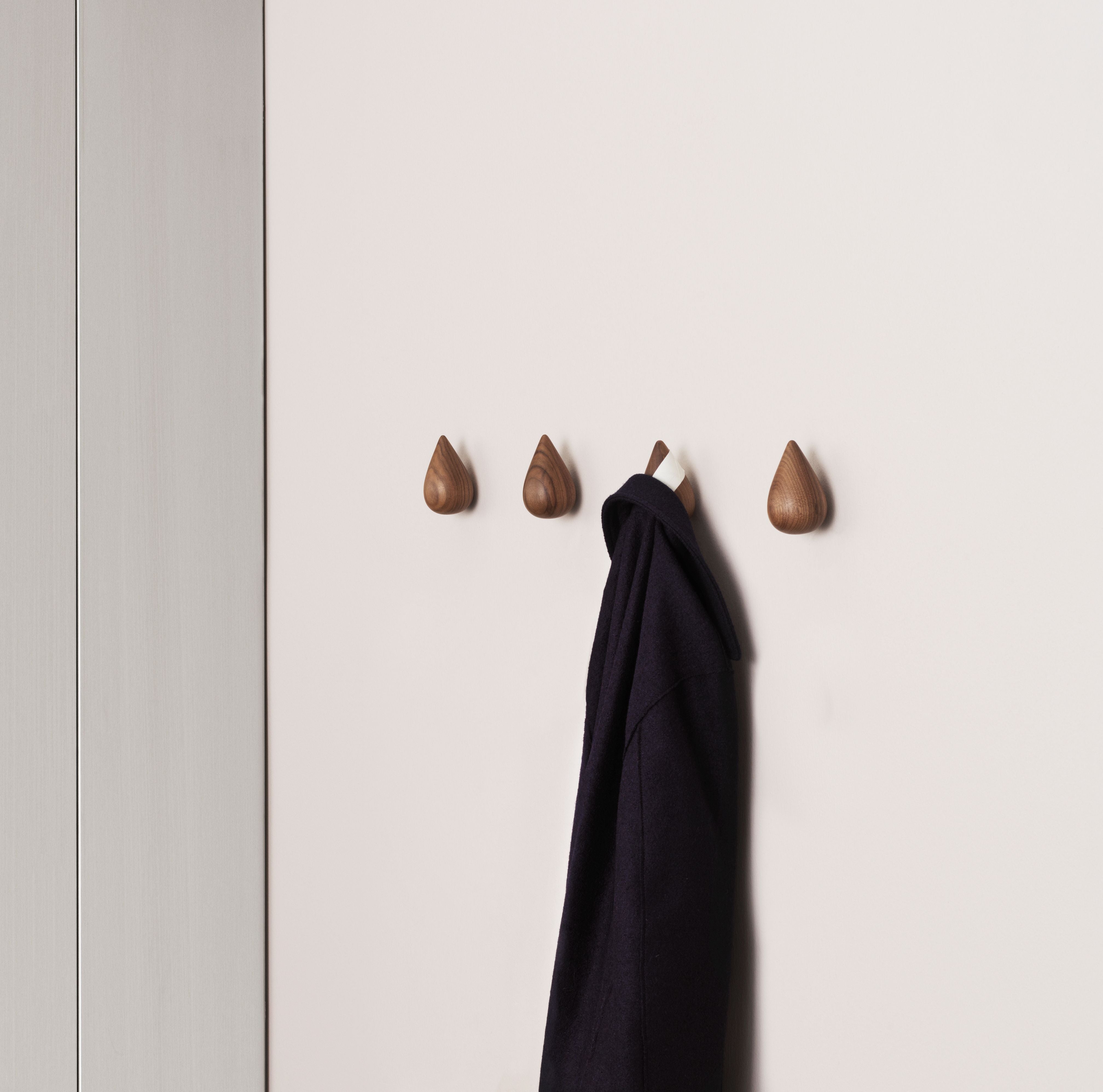 DROPIT walnut wood hanger set