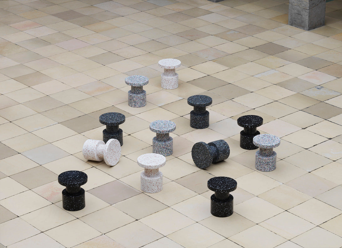 Stolik boczny BIT STACK zielony – Normann Copenhagen