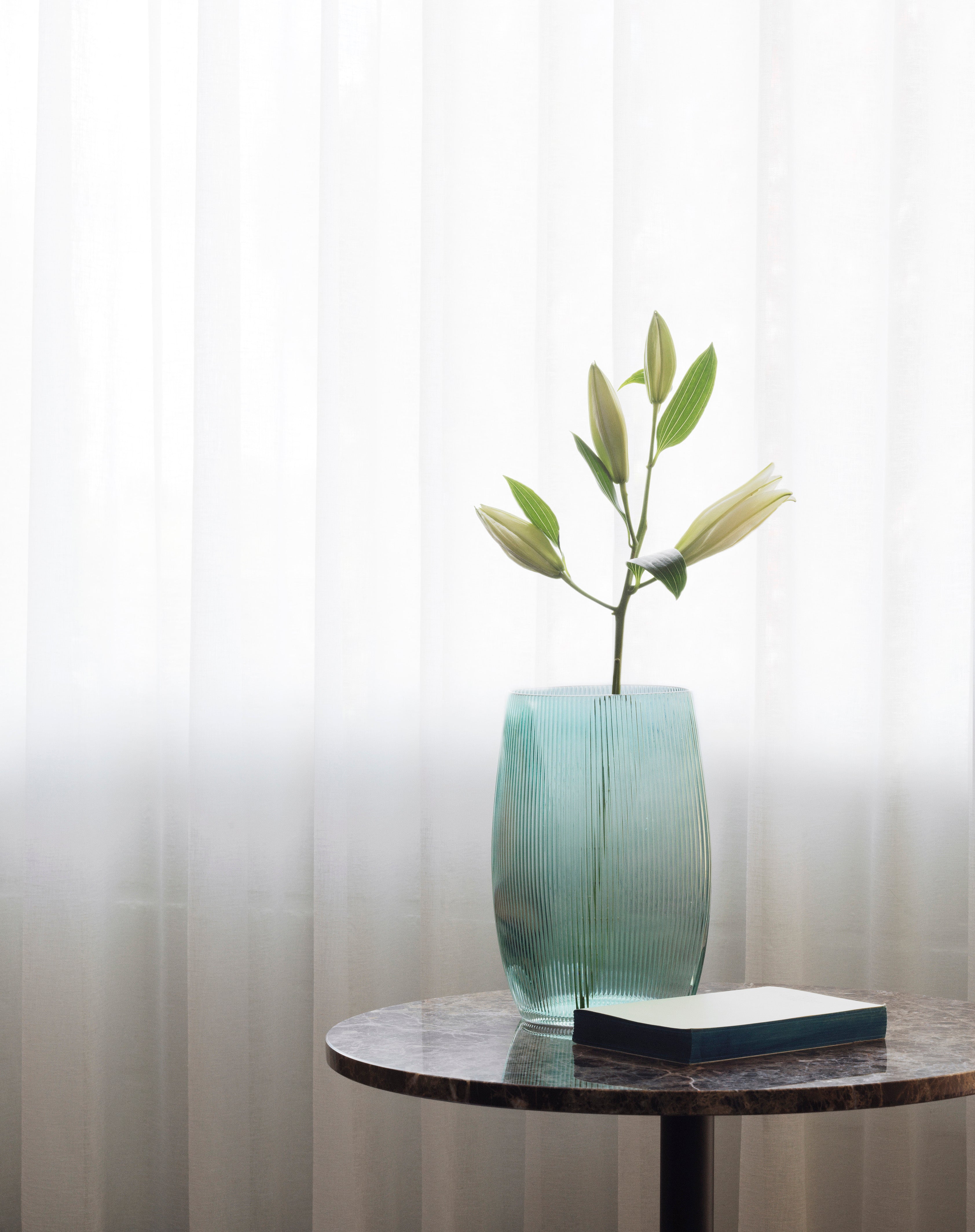 TIDE blue vase