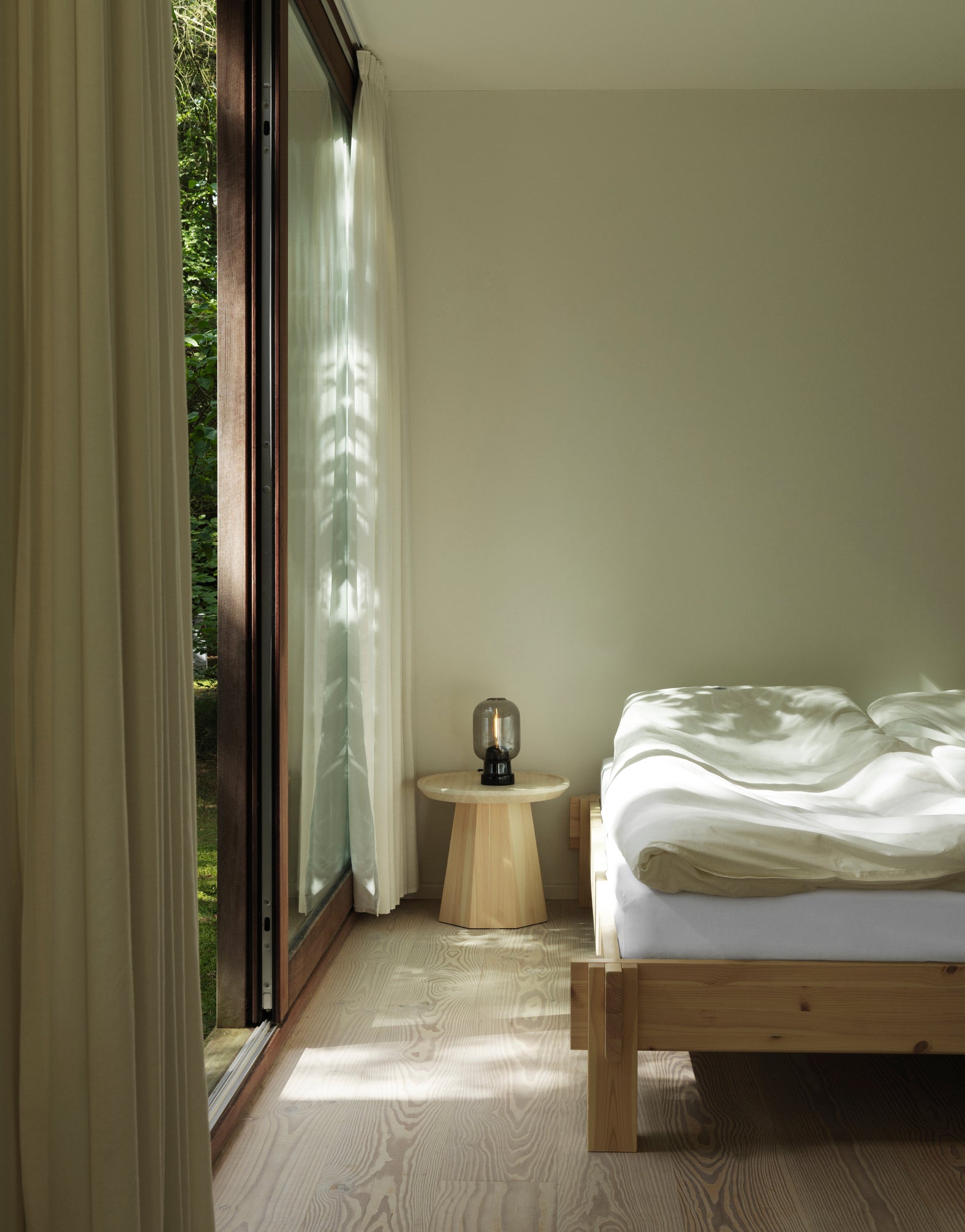 Pine pine coffee table