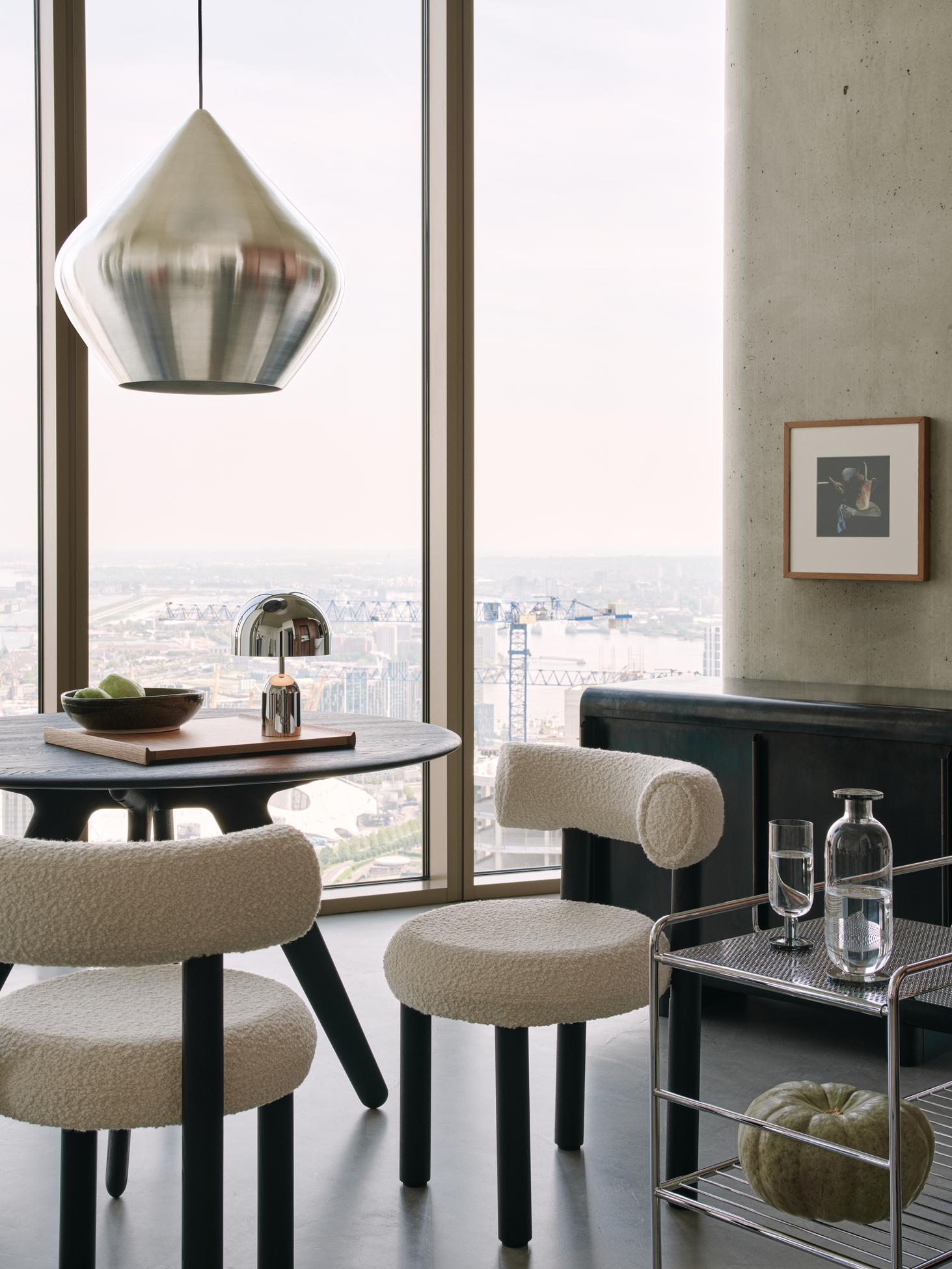 UNBEATEN STOUT silver pendant lamp