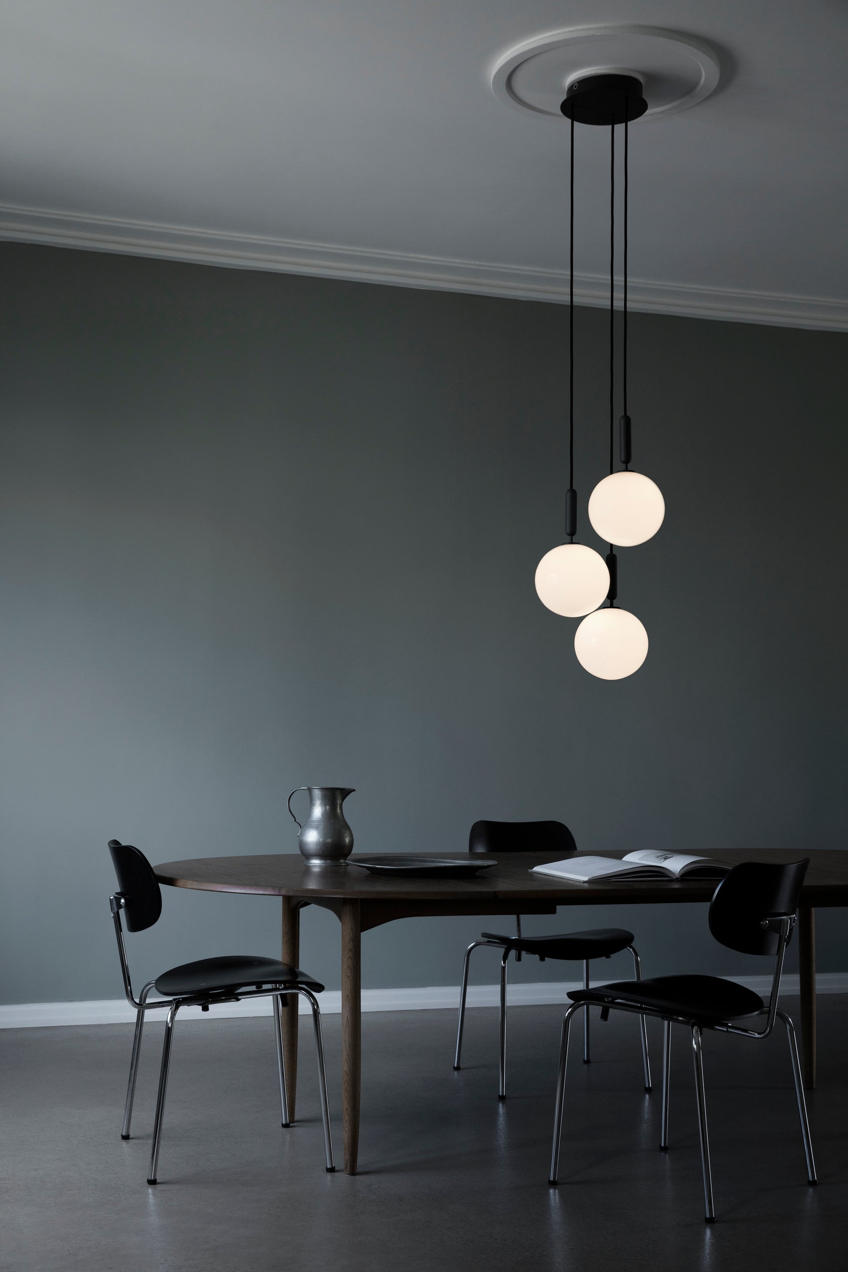 Hanglamp MIIRA 3 grafiet met opaalglas
