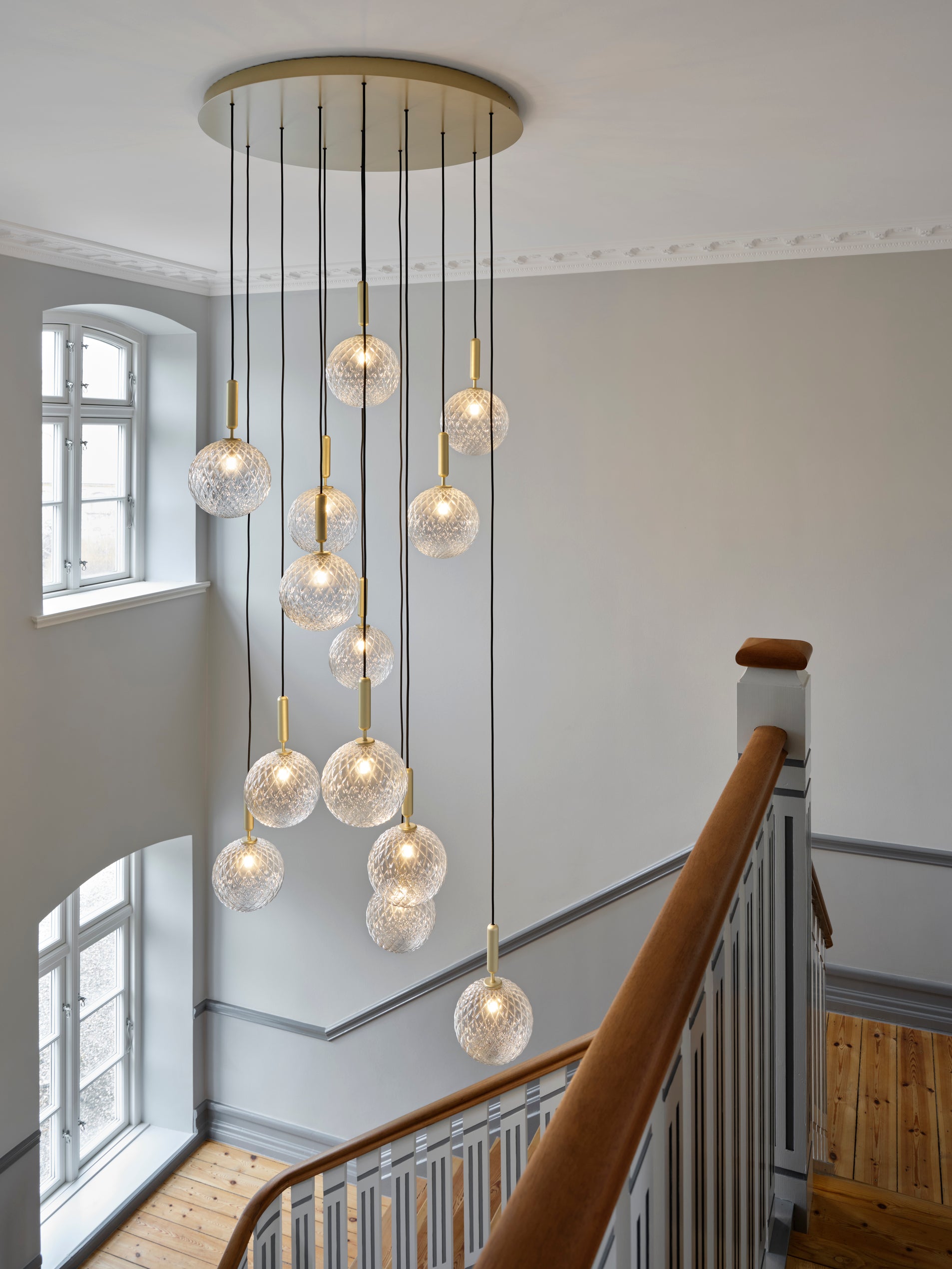 Hanglamp MIIRA 13 messing met opaalglas