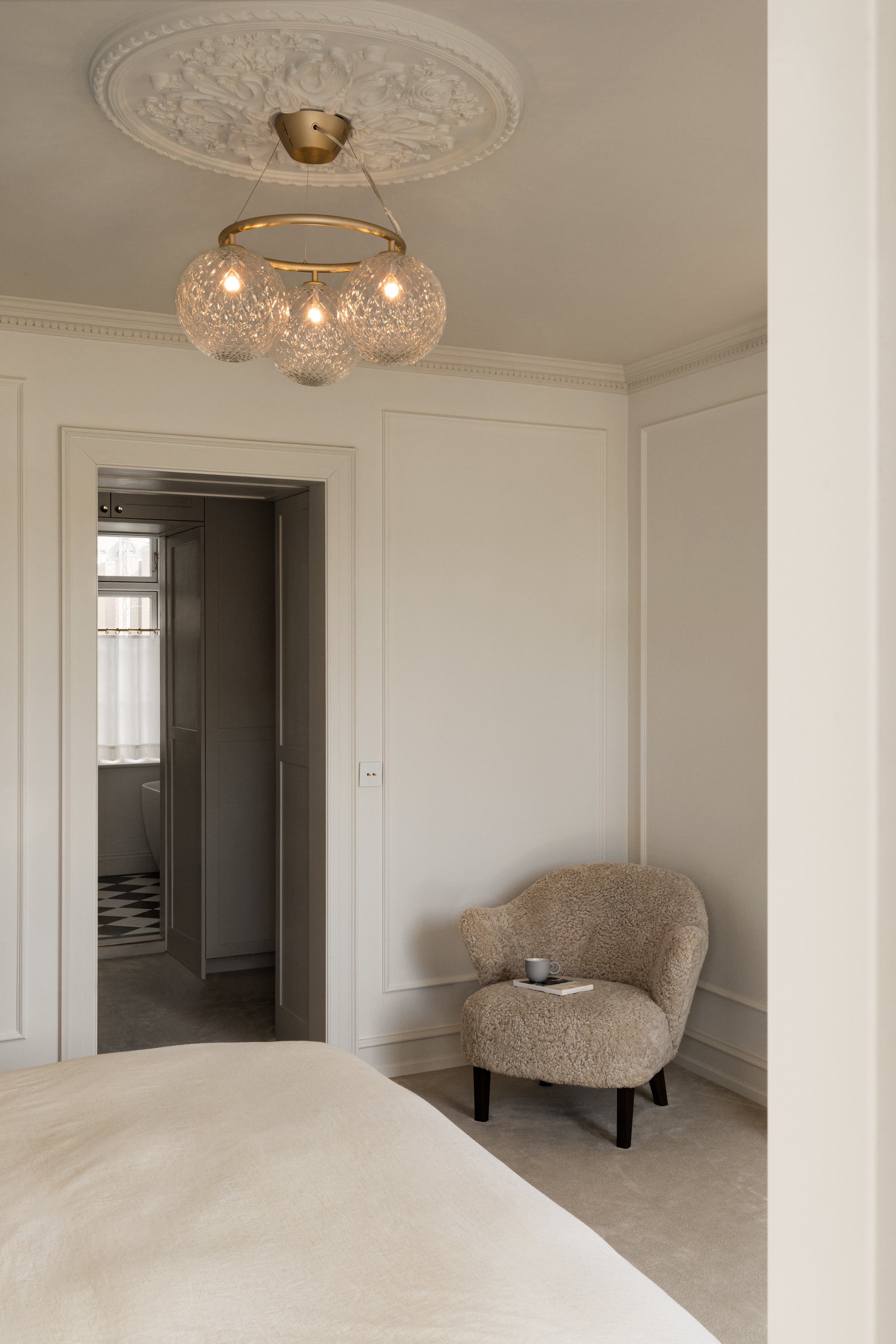 Lampa wisząca MIIRA 3 CIRCULAR mosiężny z transparentnym szkłem – Nuura