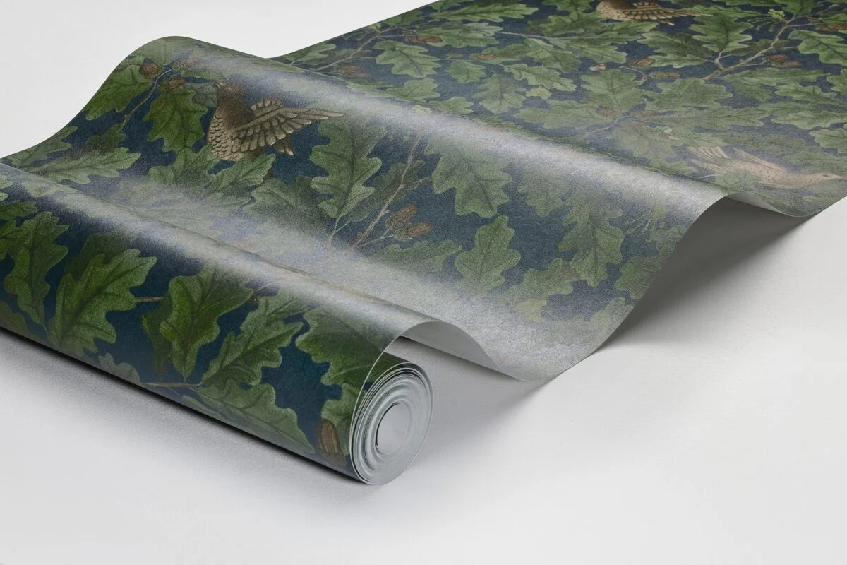 Wallpaper with a leafy plant motif IN THE OAK navy blue with green