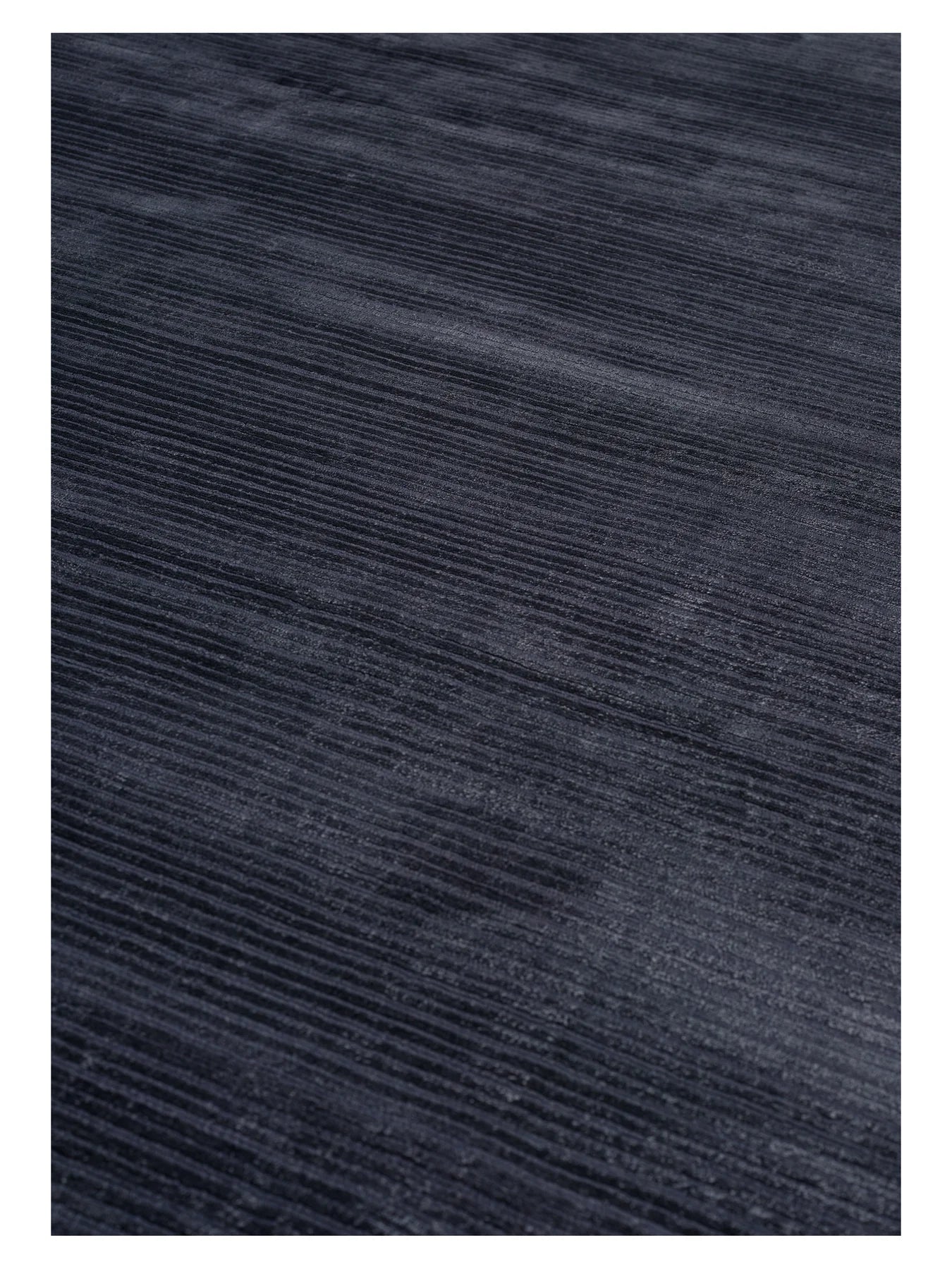 Vloerkleed COVER granaatkleurig