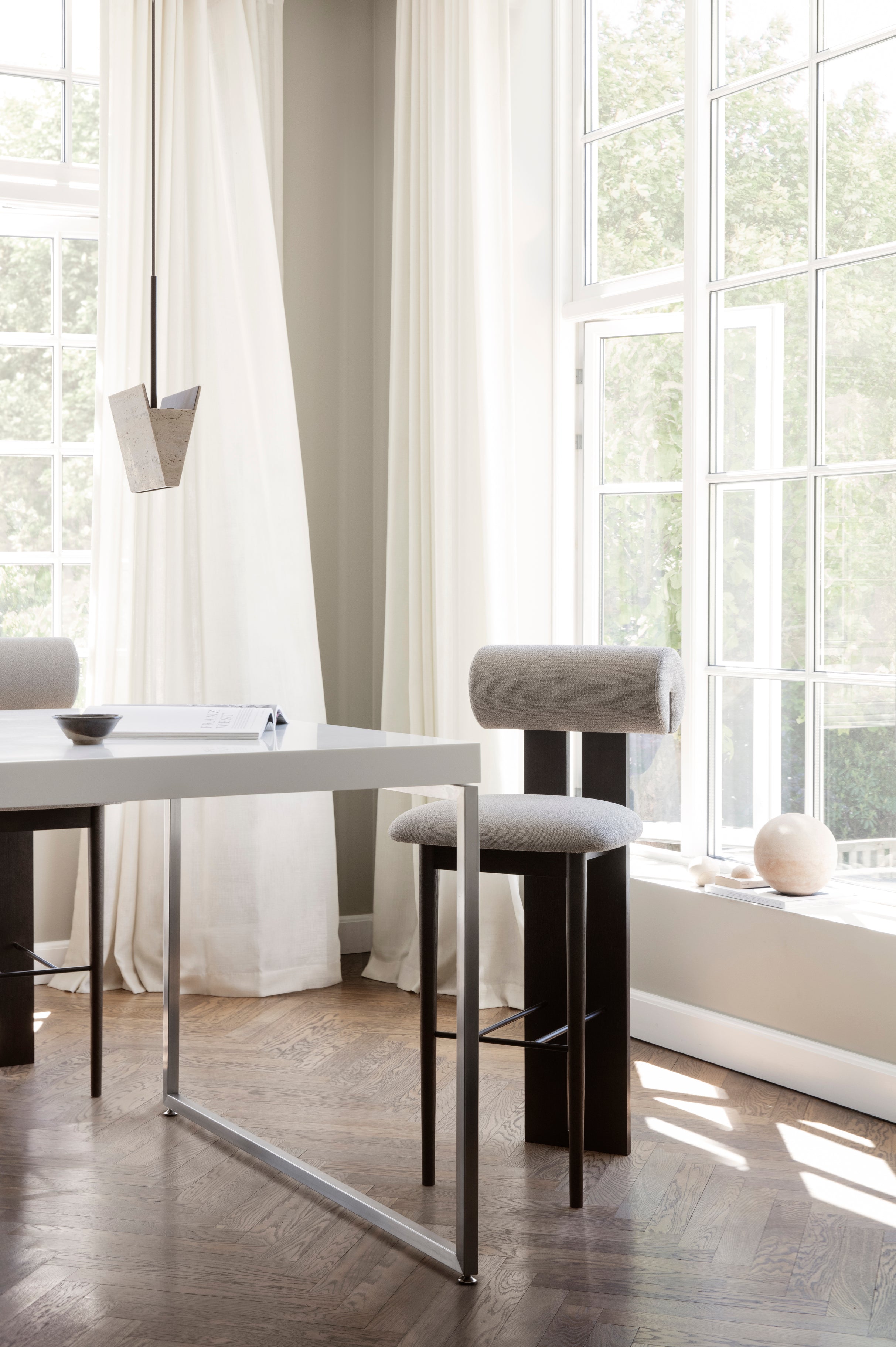 Hocker met bekleding HIPPO eikenhout