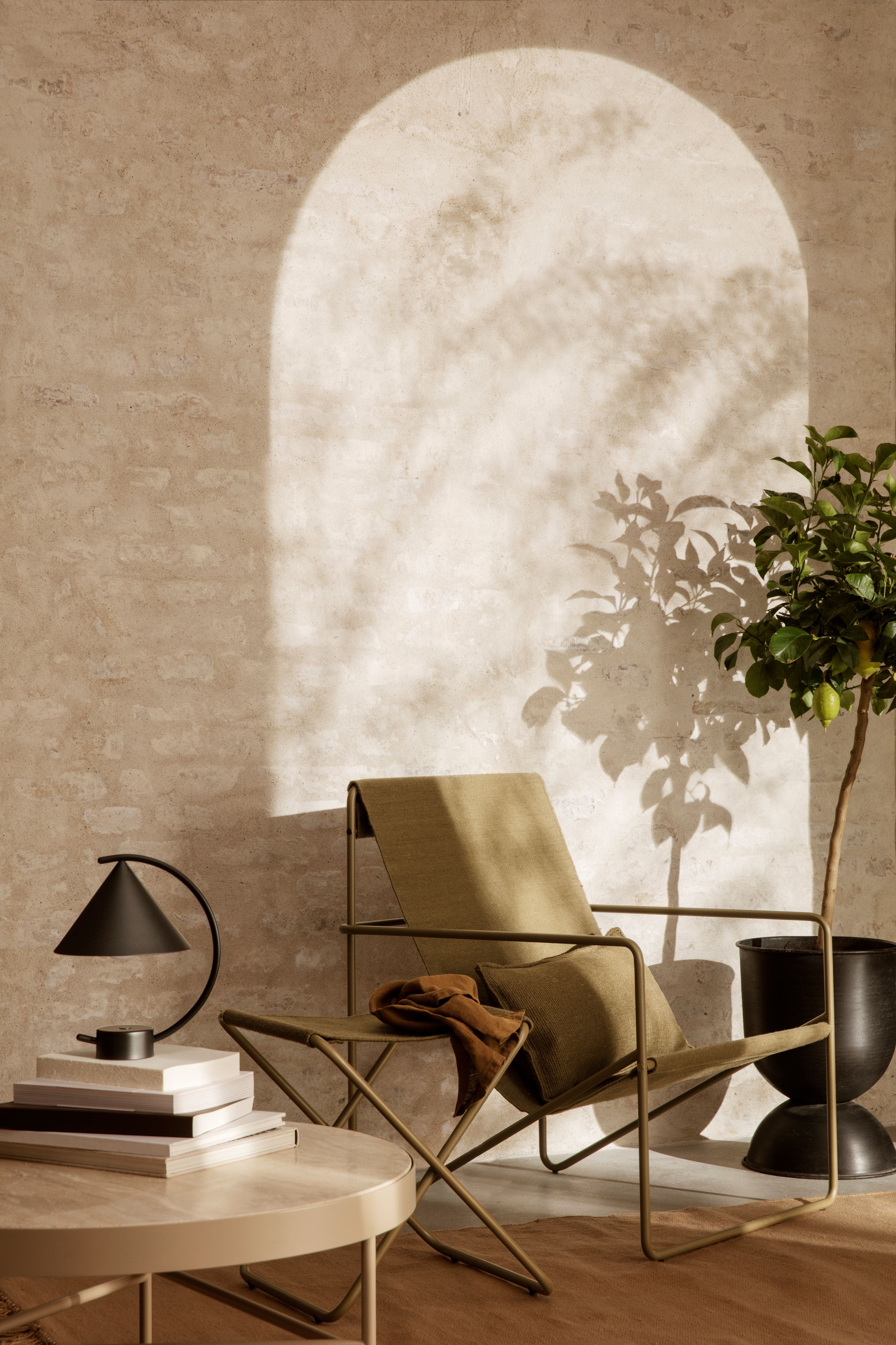 Portable lamp MERIDIAN black
