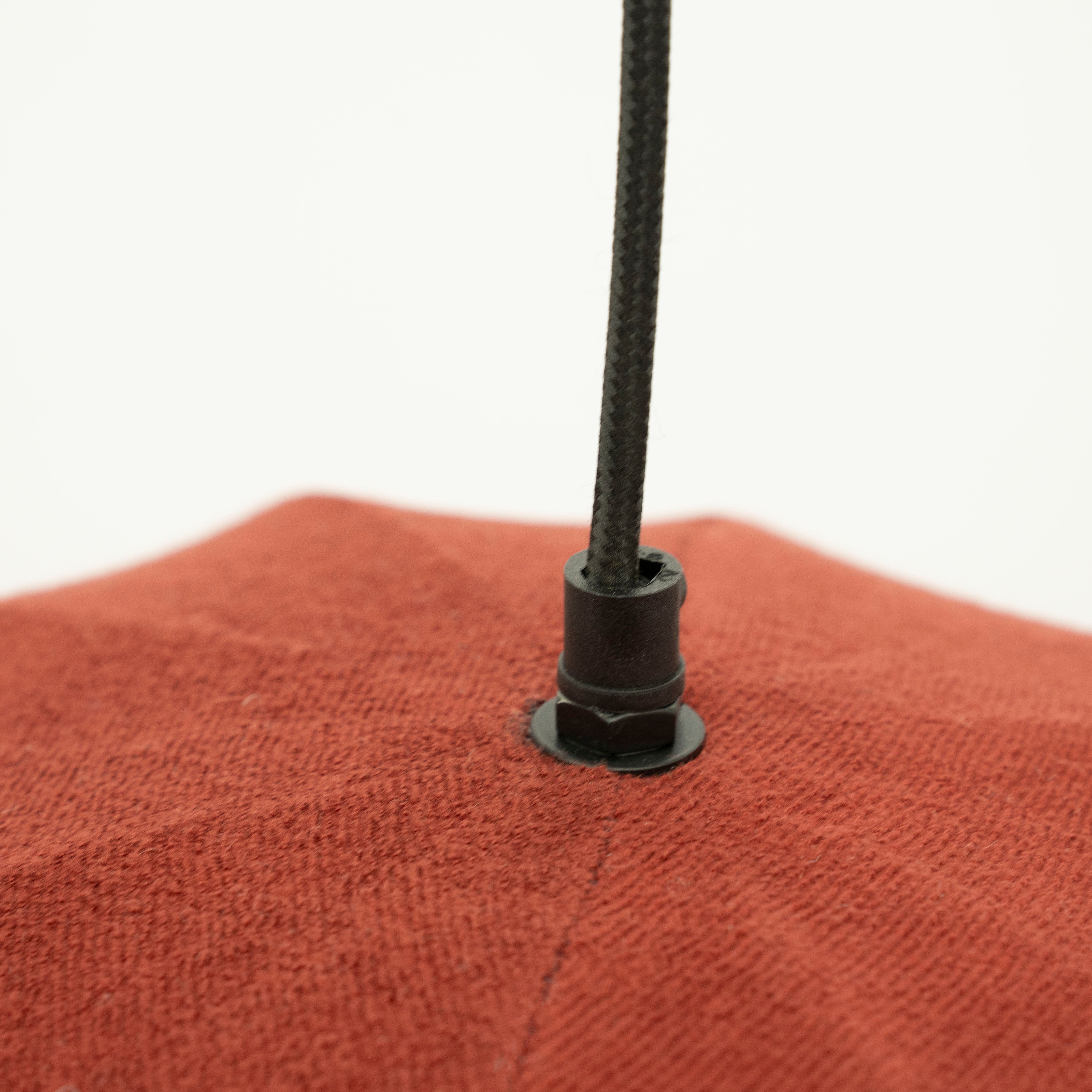 VINTA Burgundy Pendant Lamp