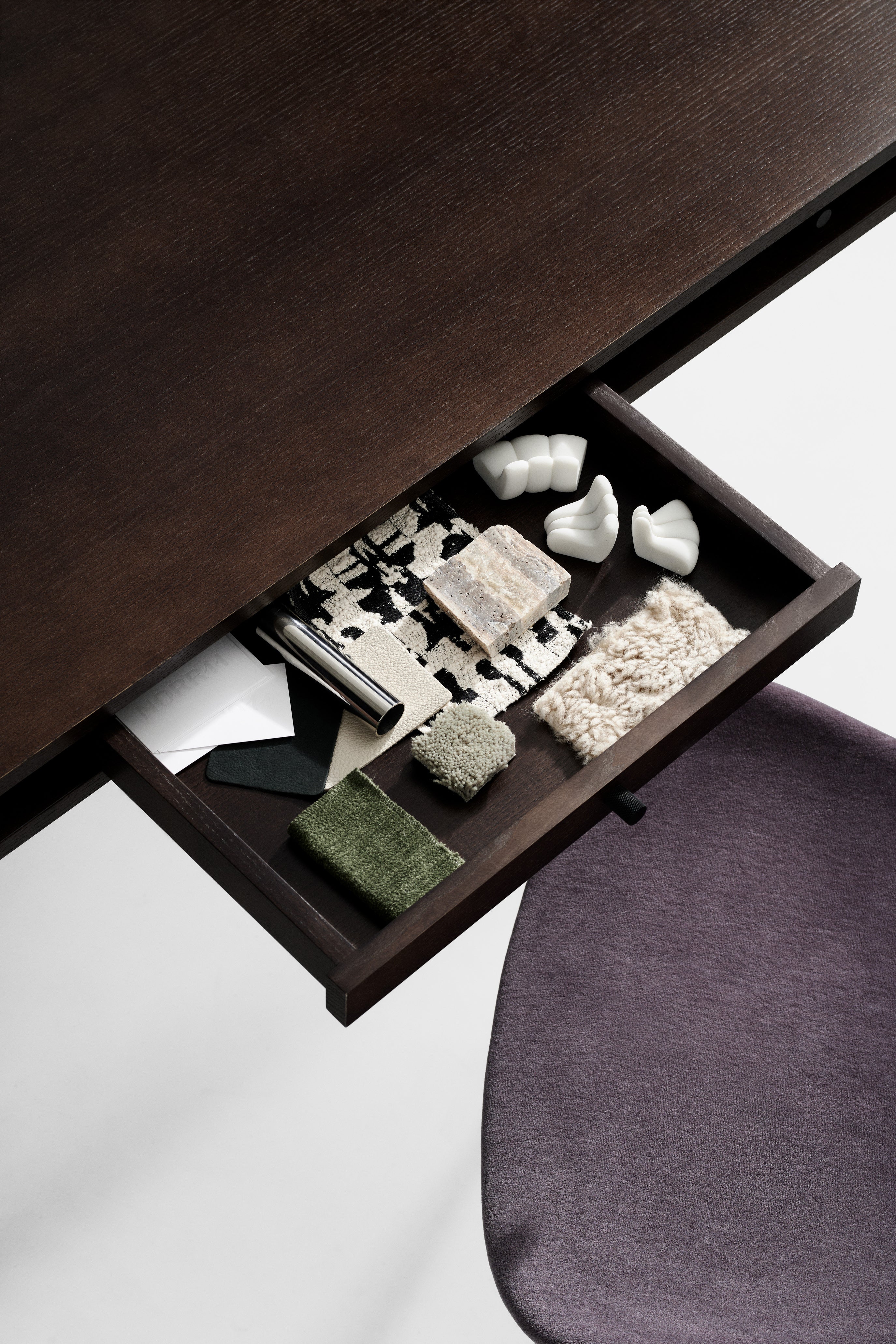 Verstelbaar bureau JFK donker essenhout