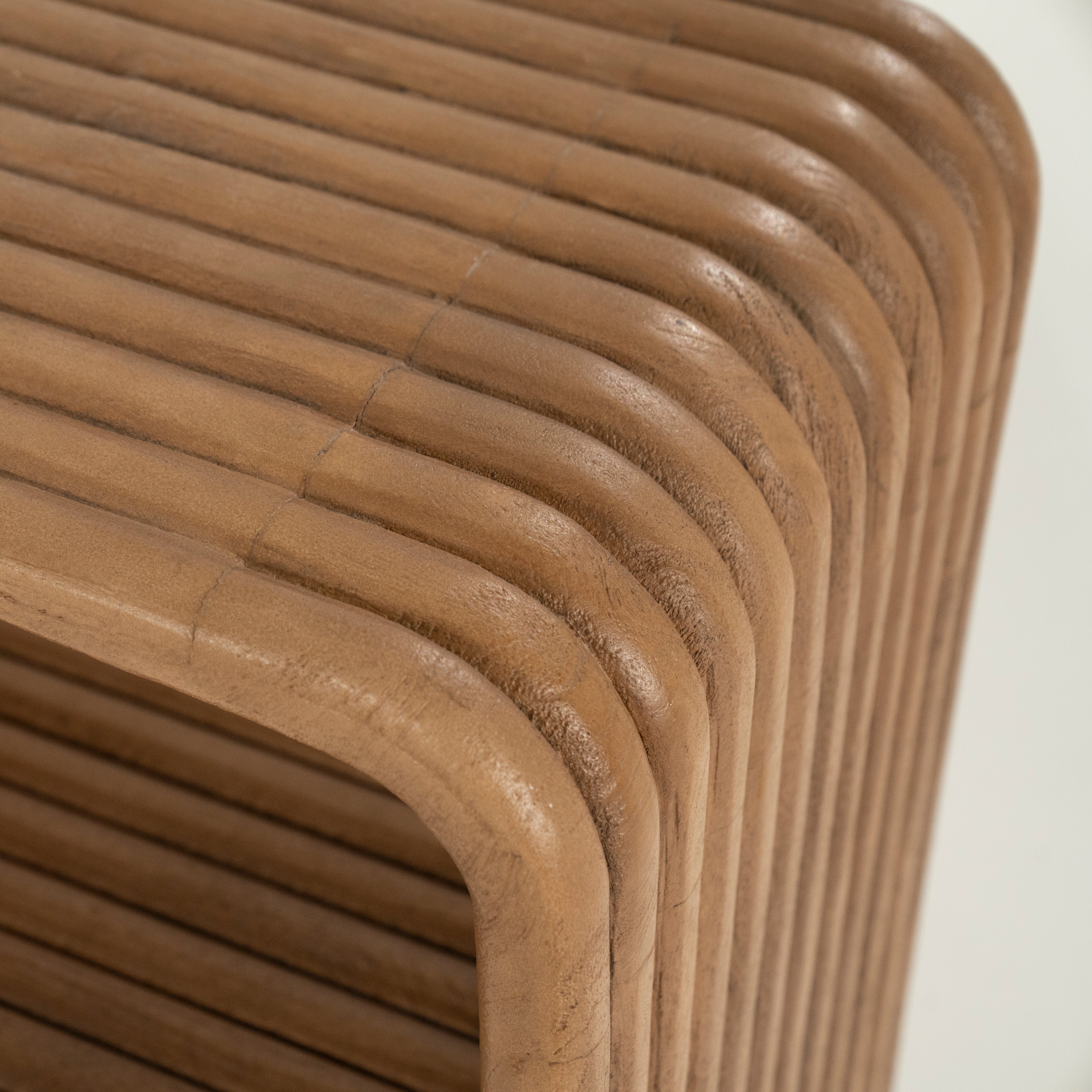 Zijtafel RIGATO mango hout