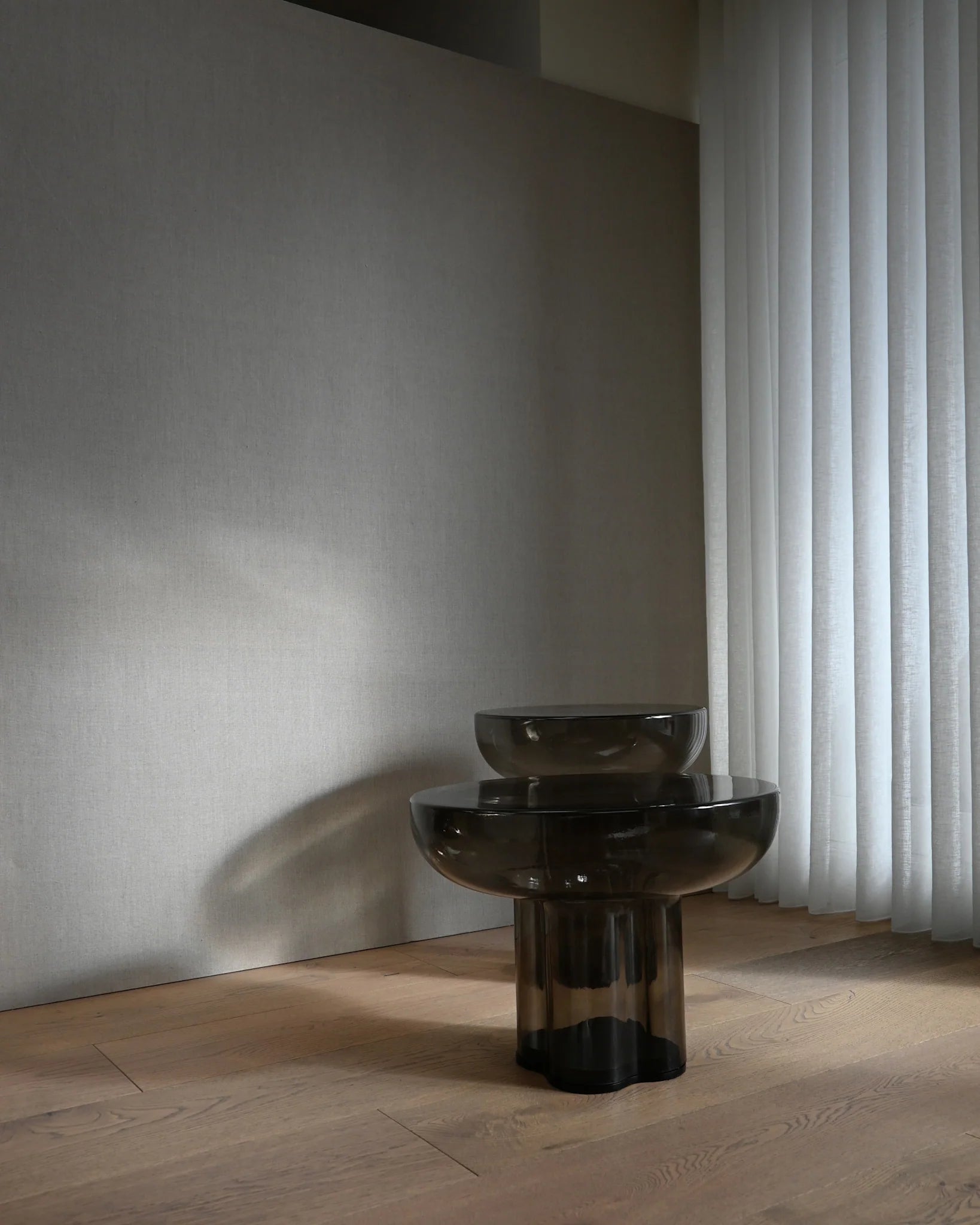 Bijzettafel CROWN rokerig glas