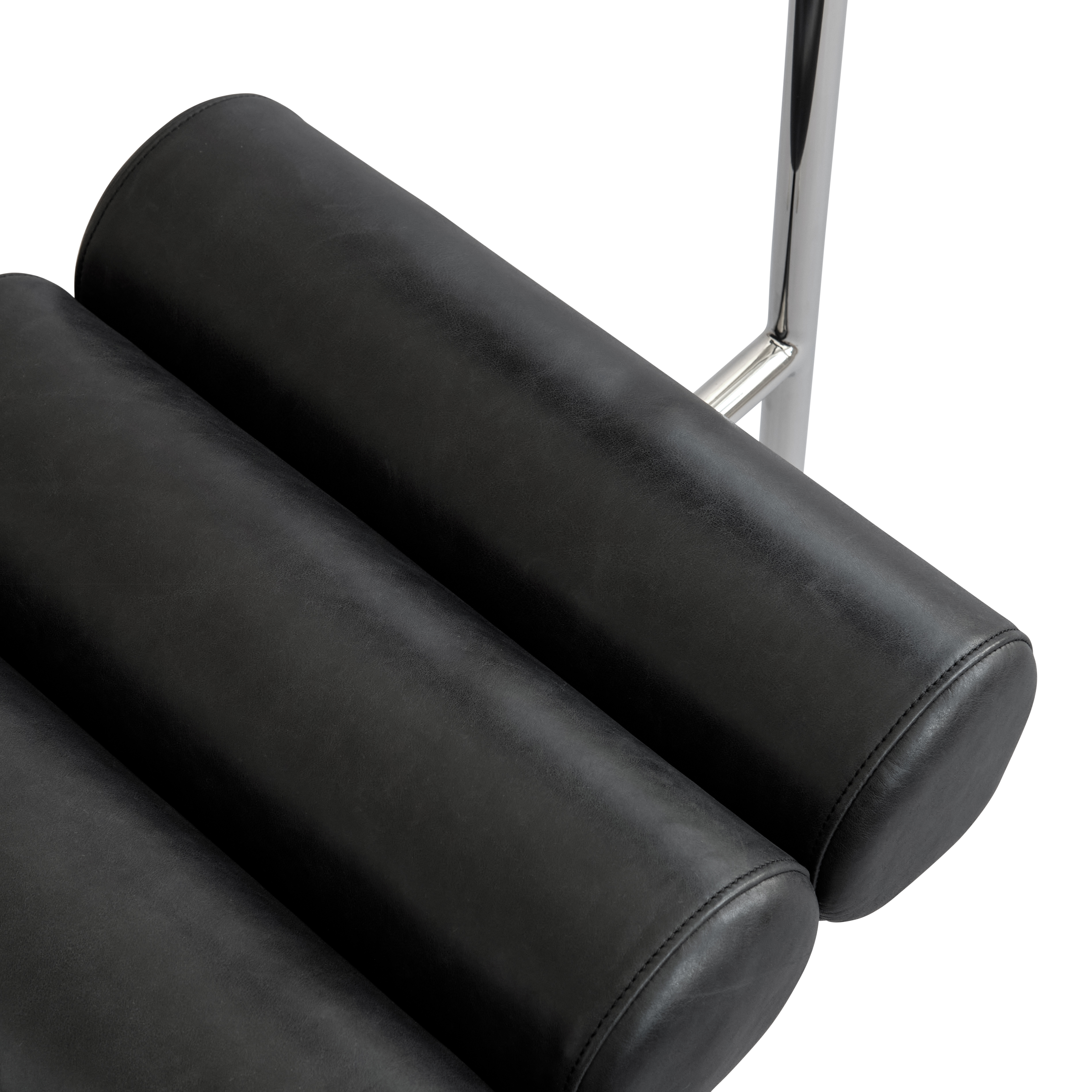 HIRO chair black with chrome base