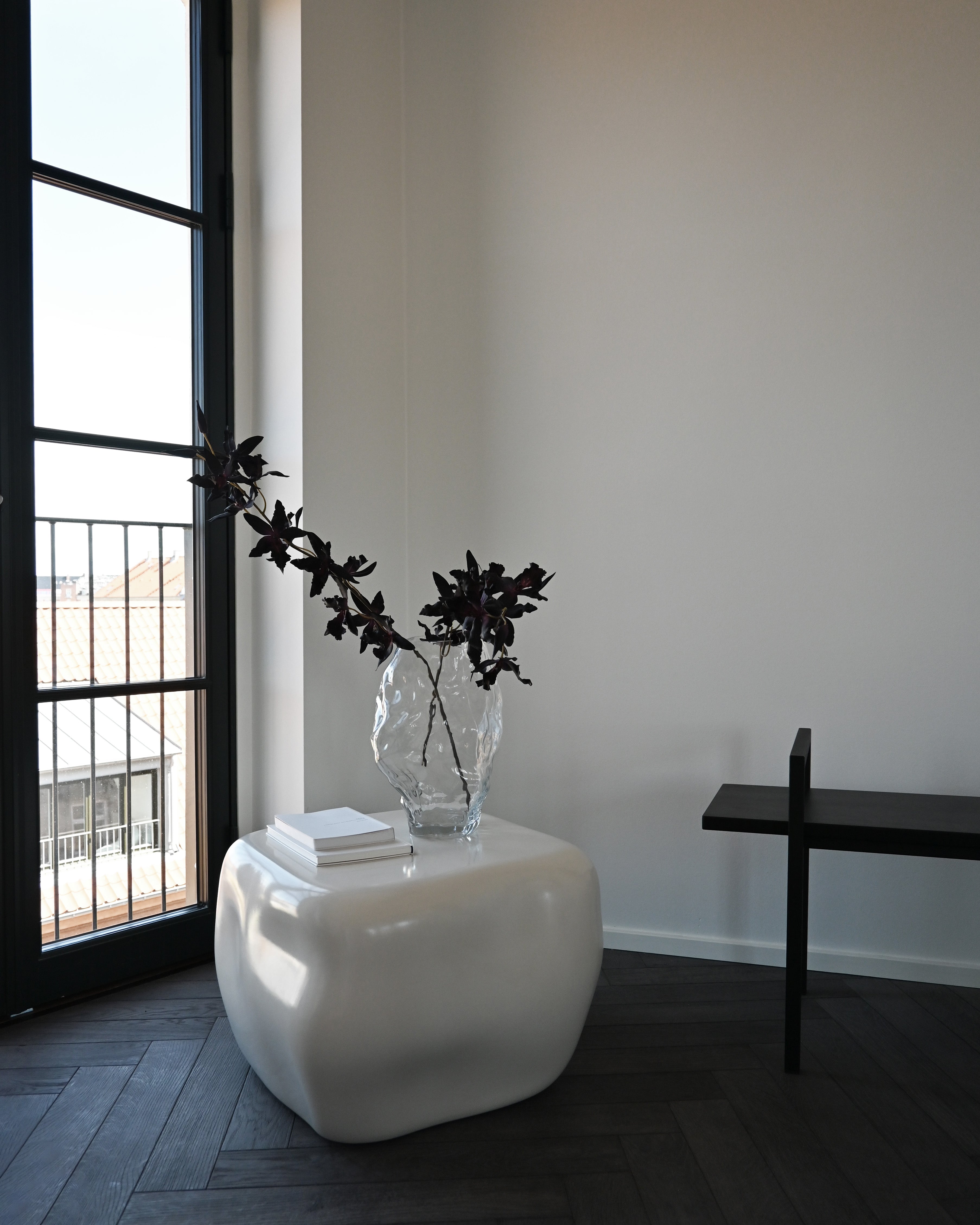 Koffietafel ISHI witte keramiek