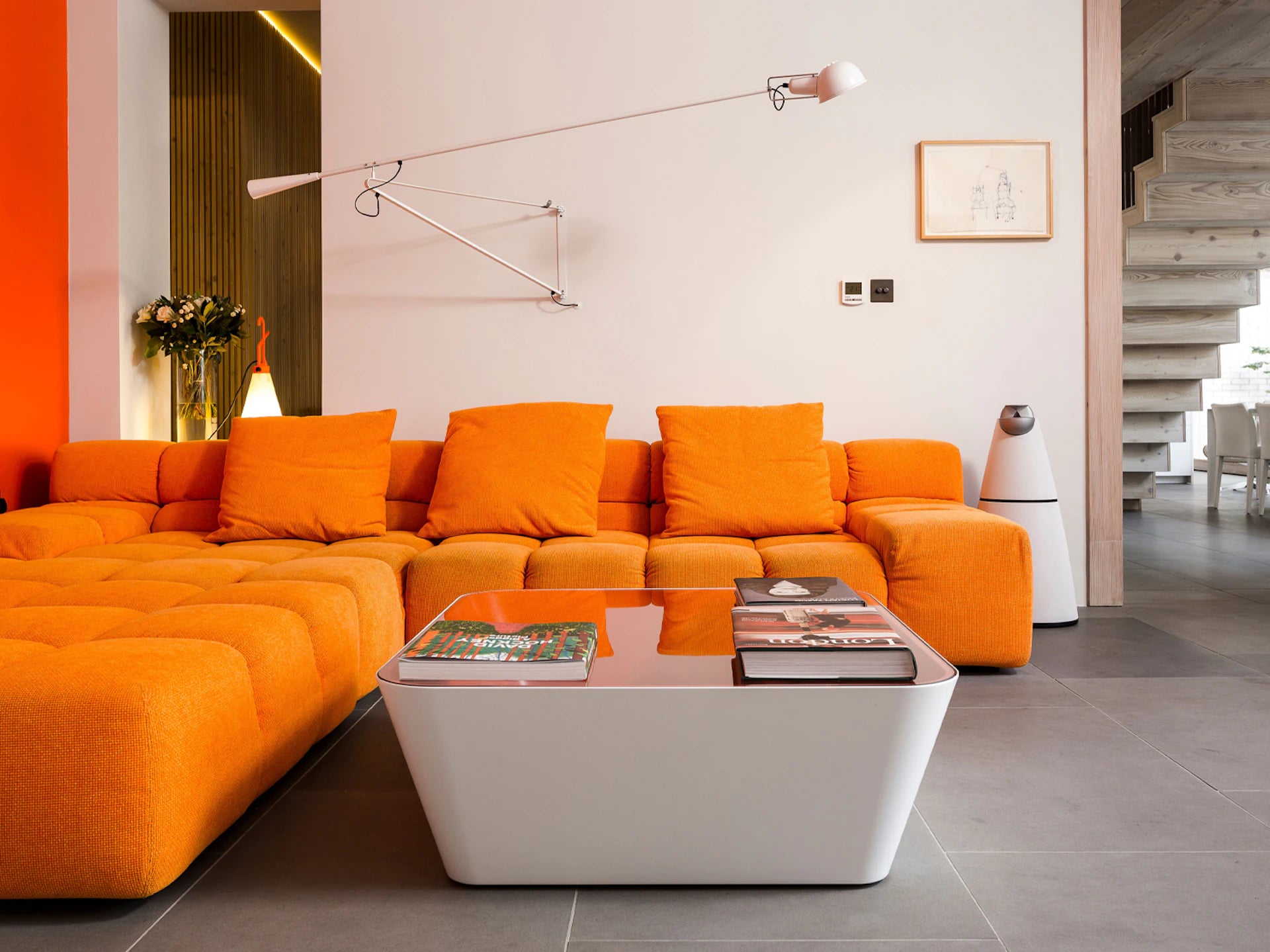 Wandleuchte mit Arm 265 weiß